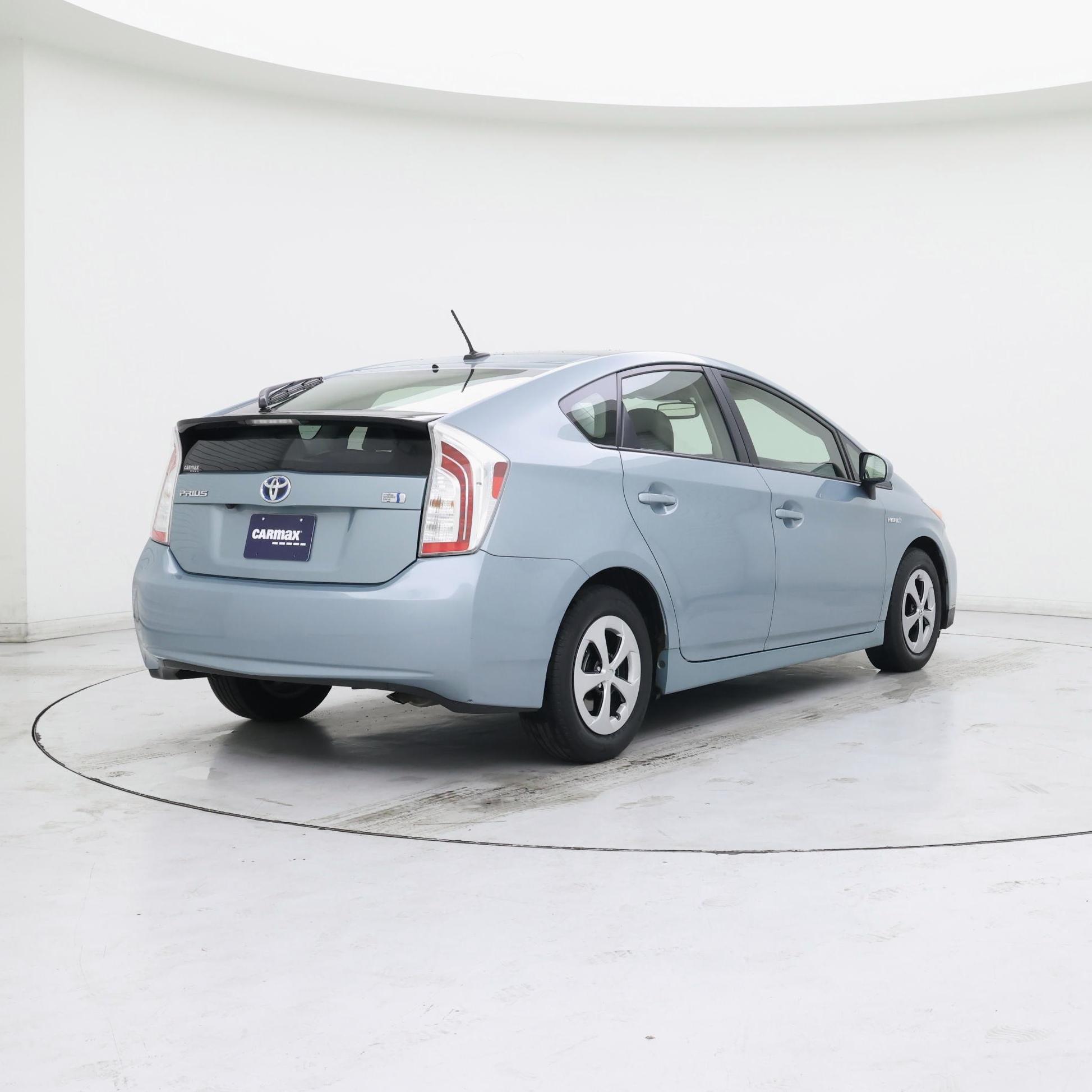 Thumbnail: 2014 Toyota Prius - 8