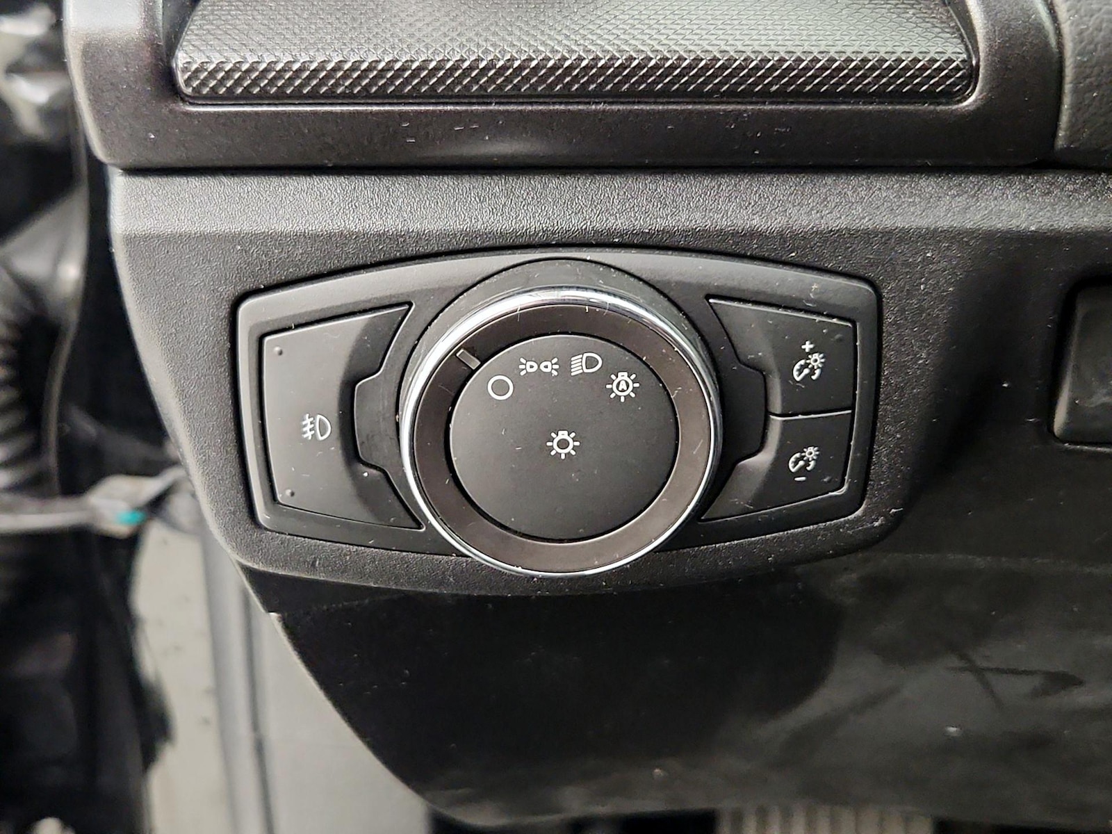 2018 Ford Fusion SE - Photo 14