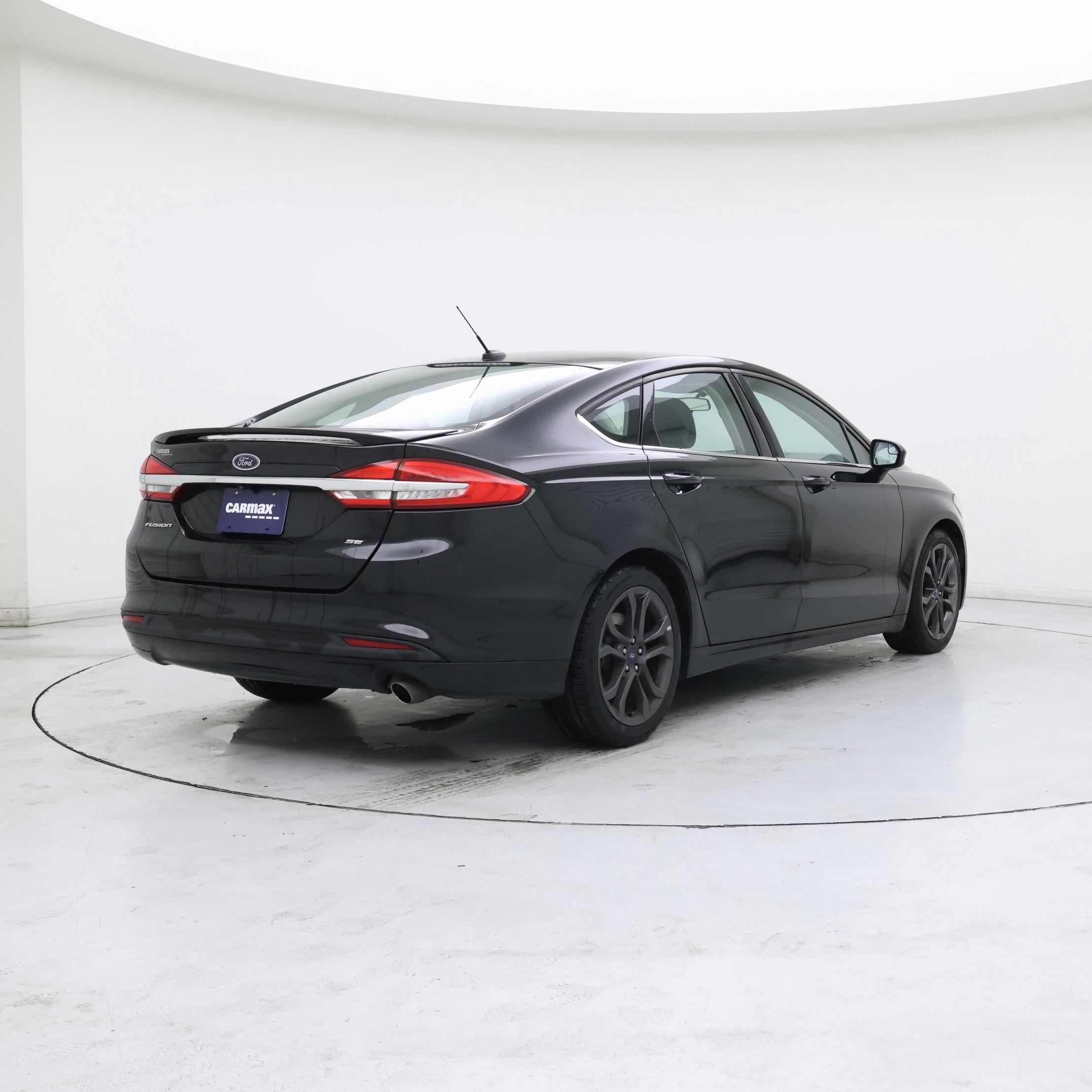 Thumbnail: 2018 Ford Fusion - 8