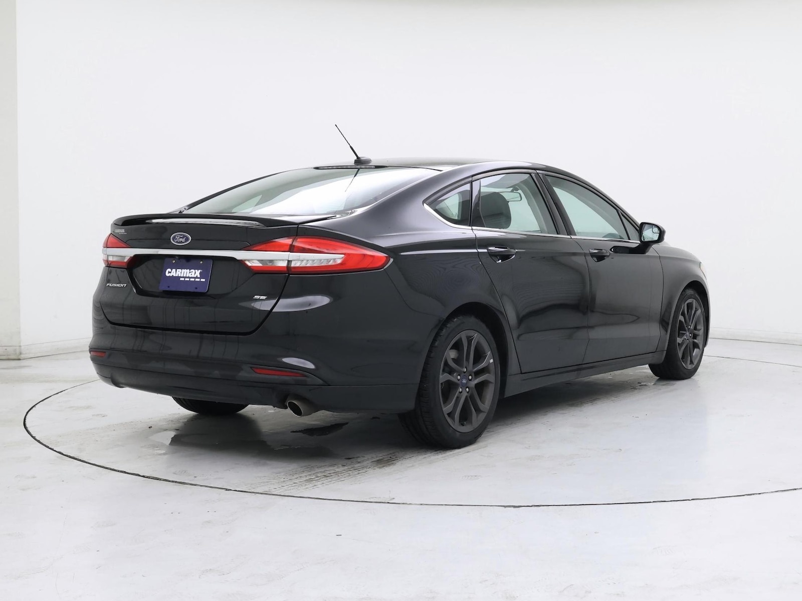 2018 Ford Fusion SE - Photo 9