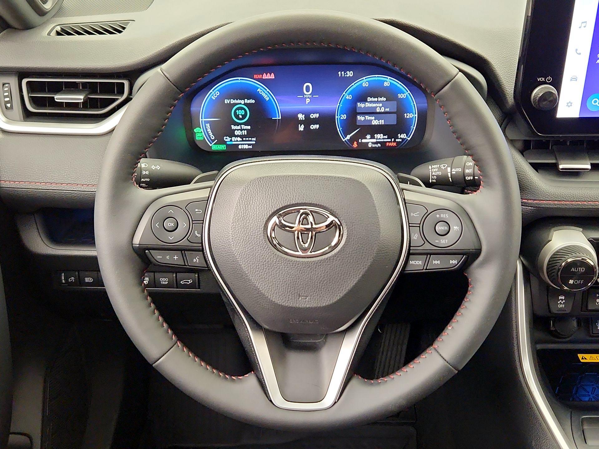 Thumbnail: 2025 Toyota RAV4 - 10