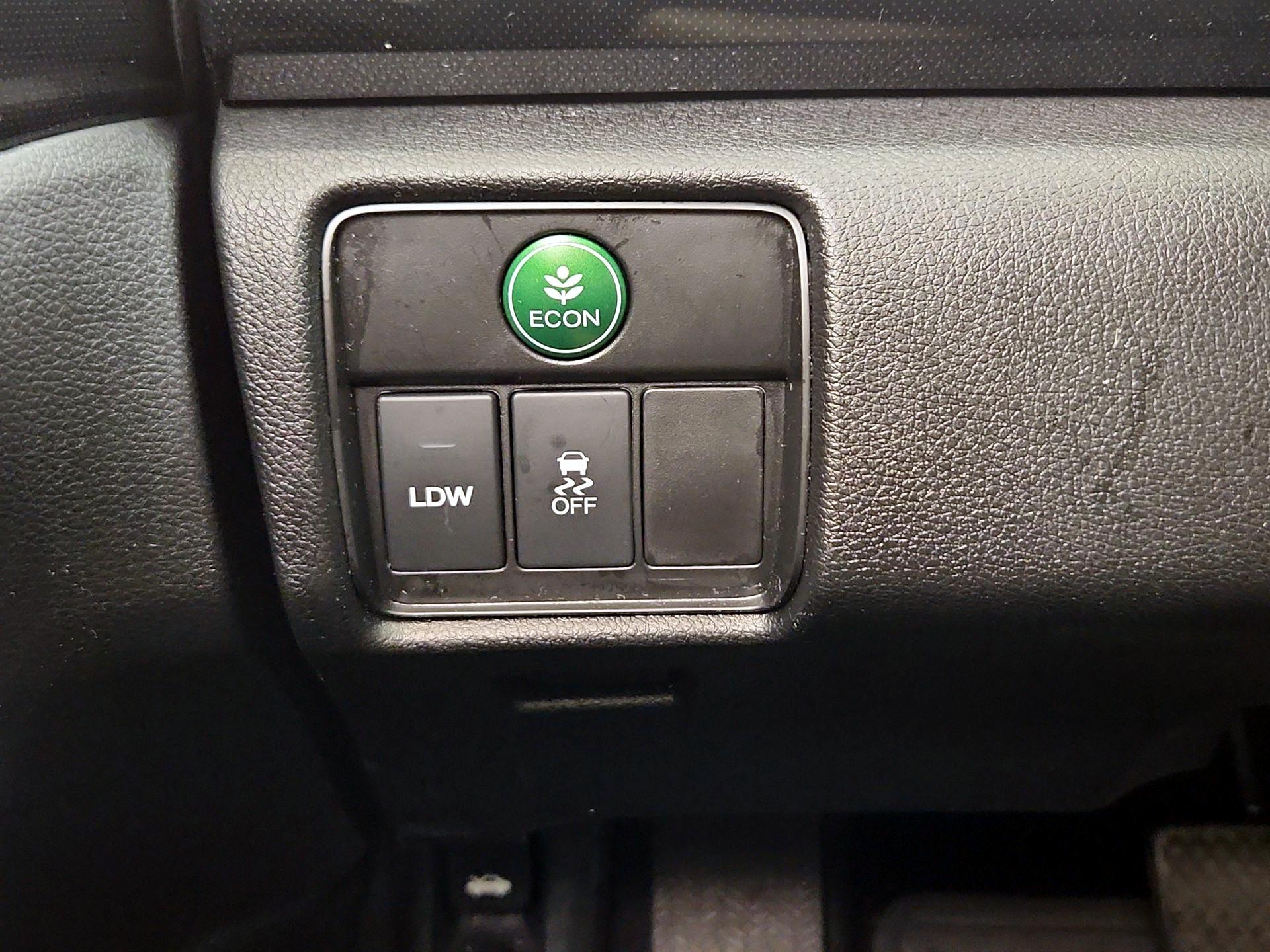 Thumbnail: 2015 Honda Accord - 13