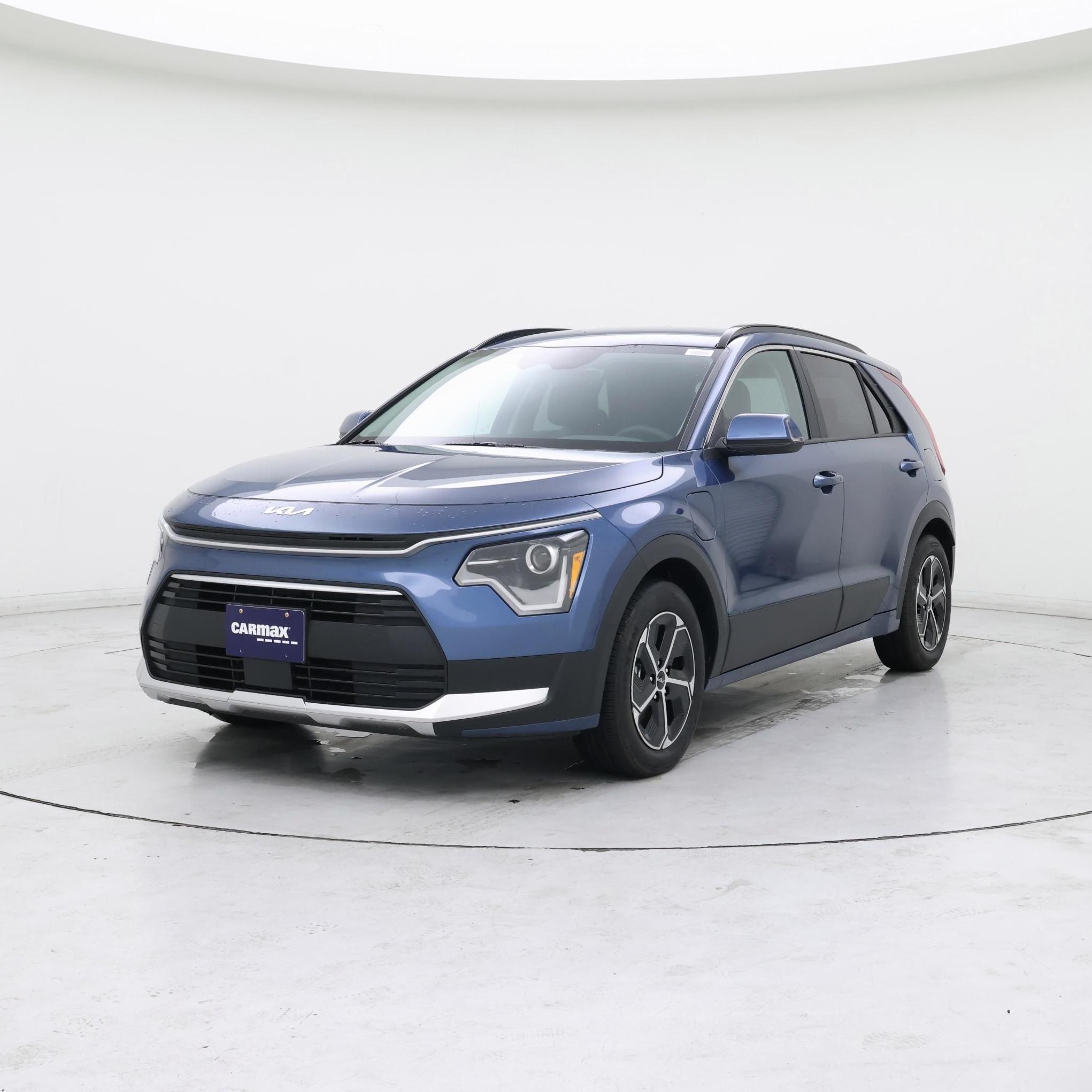 Thumbnail: 2023 Kia Niro - 4