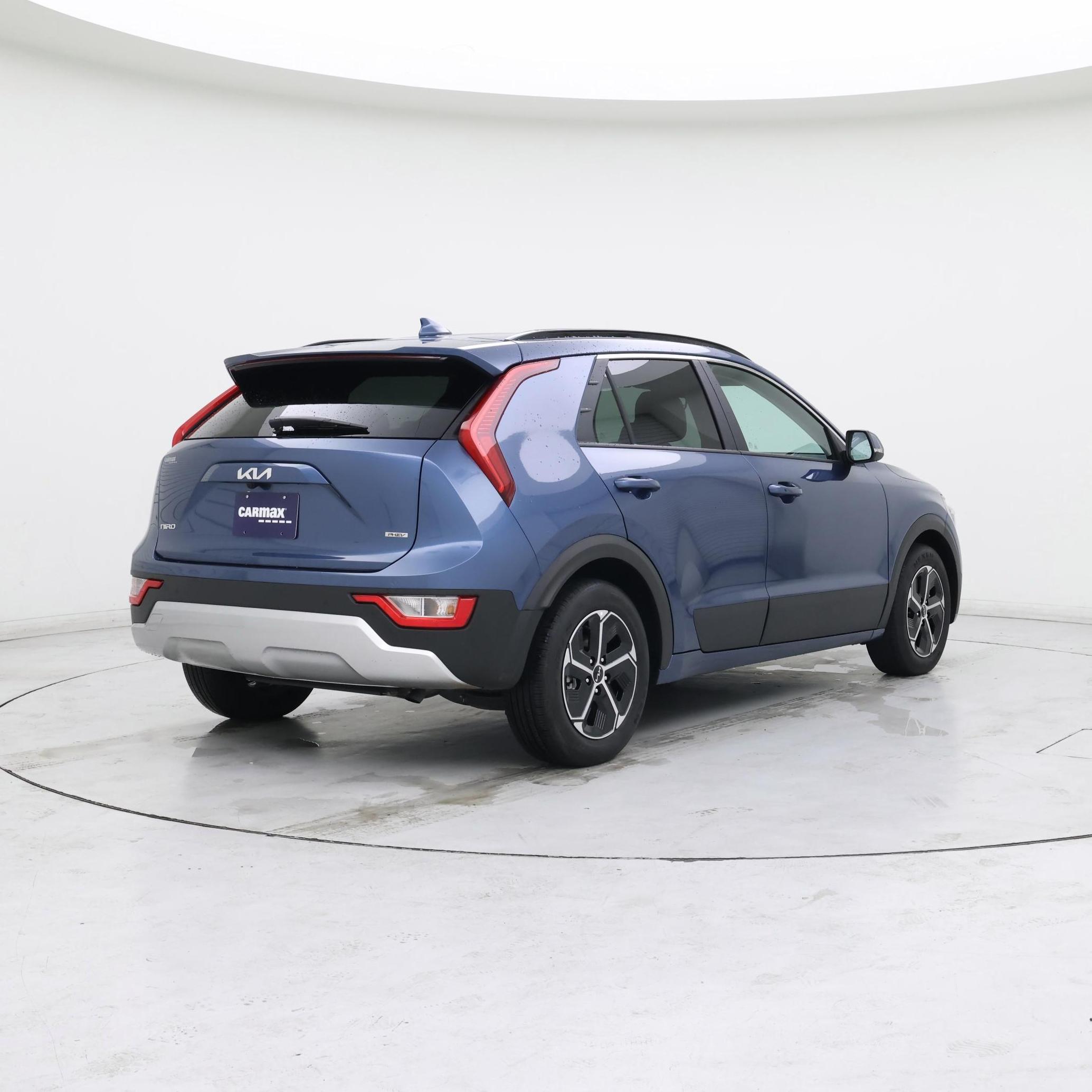 Thumbnail: 2023 Kia Niro - 8