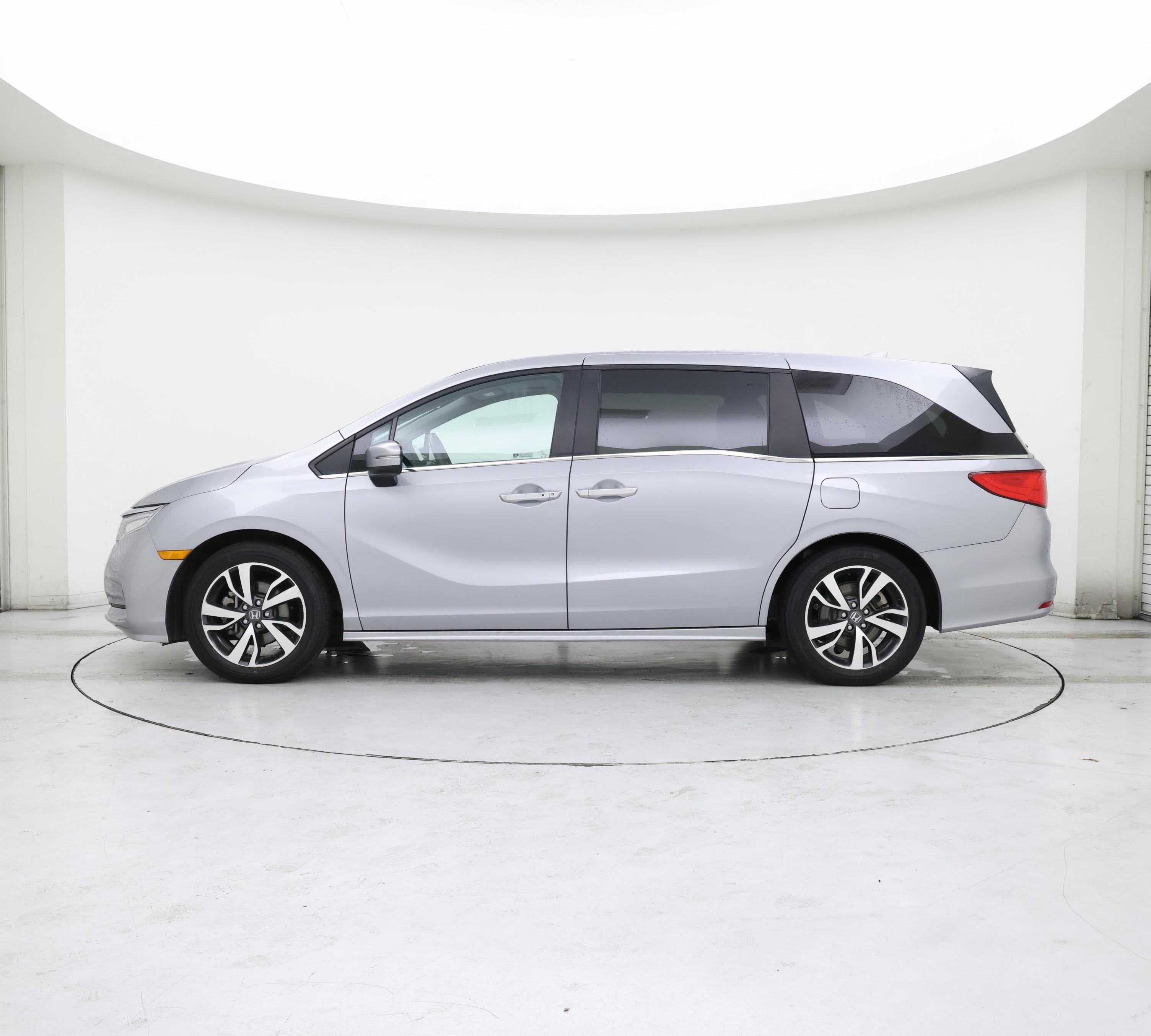 Thumbnail: 2024 Honda Odyssey - 3