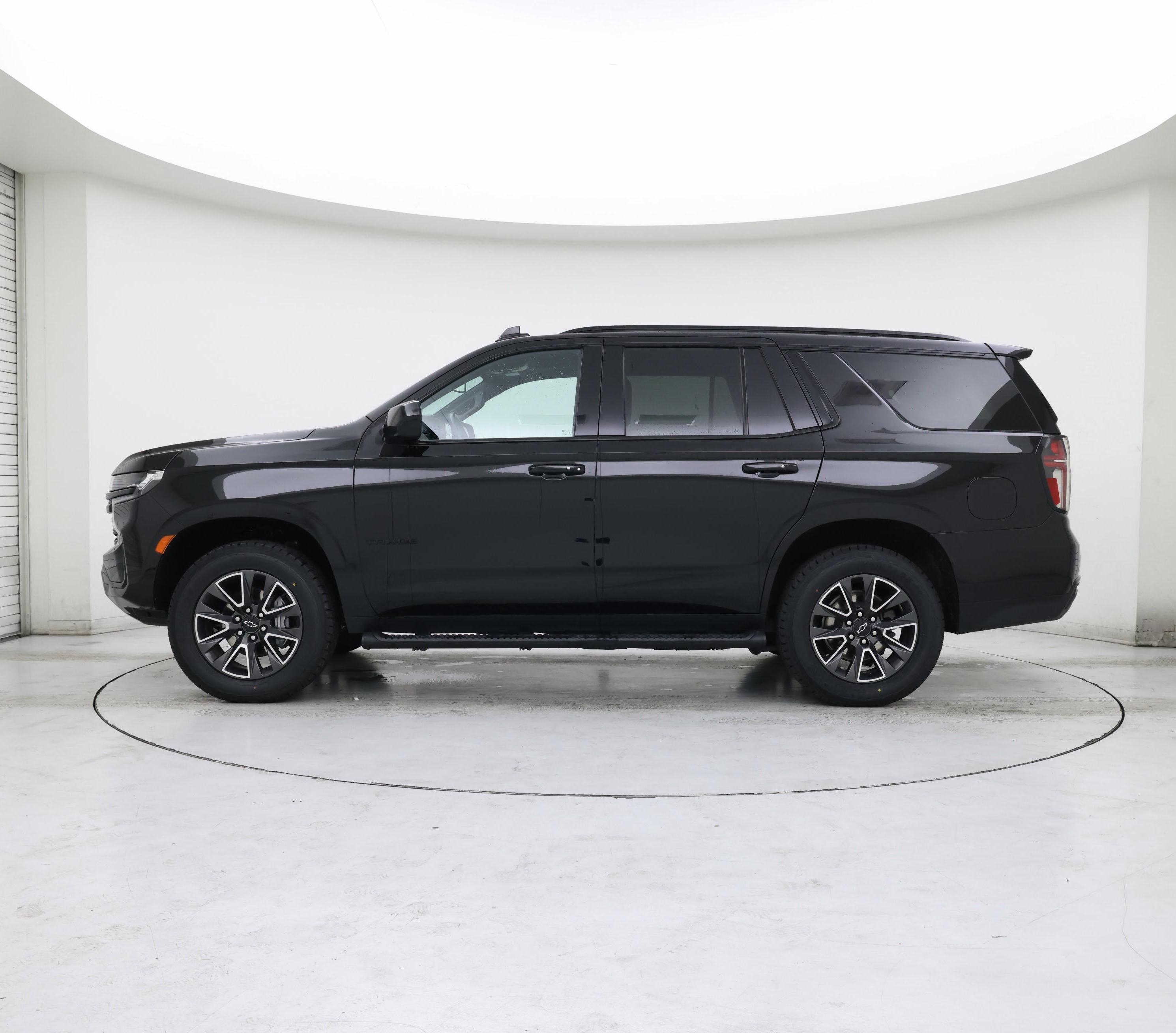 Thumbnail: 2023 Chevrolet Tahoe - 3