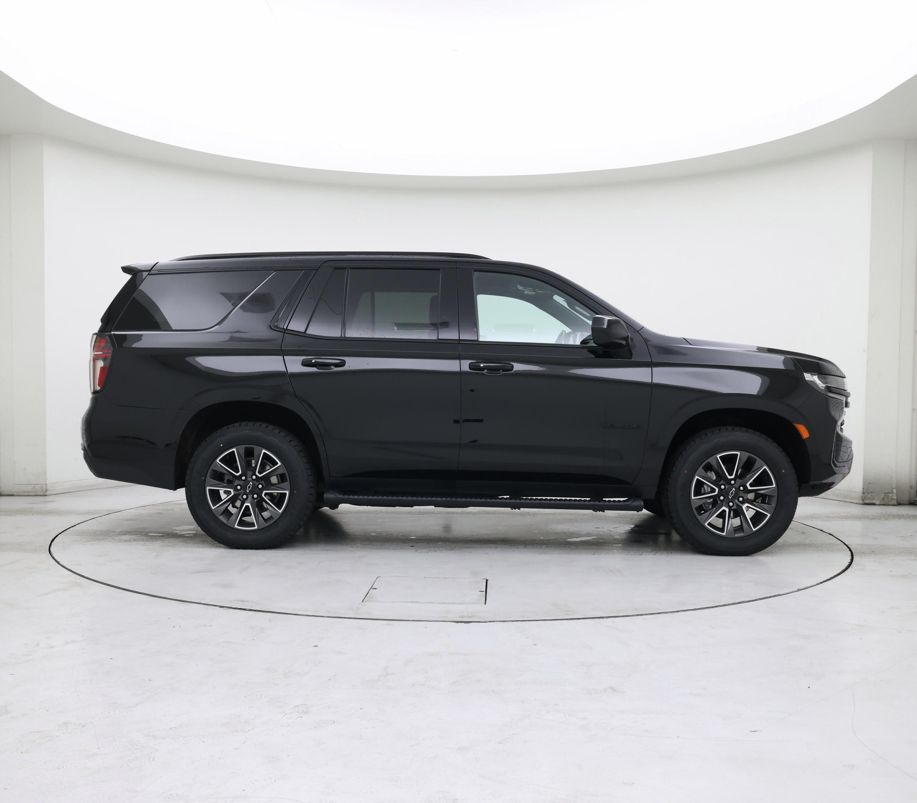 Thumbnail: 2023 Chevrolet Tahoe - 7