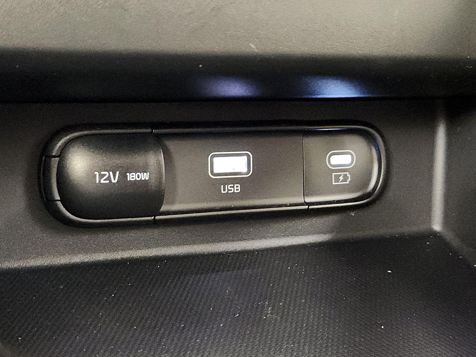 2024 Kia Seltos S - Photo 20