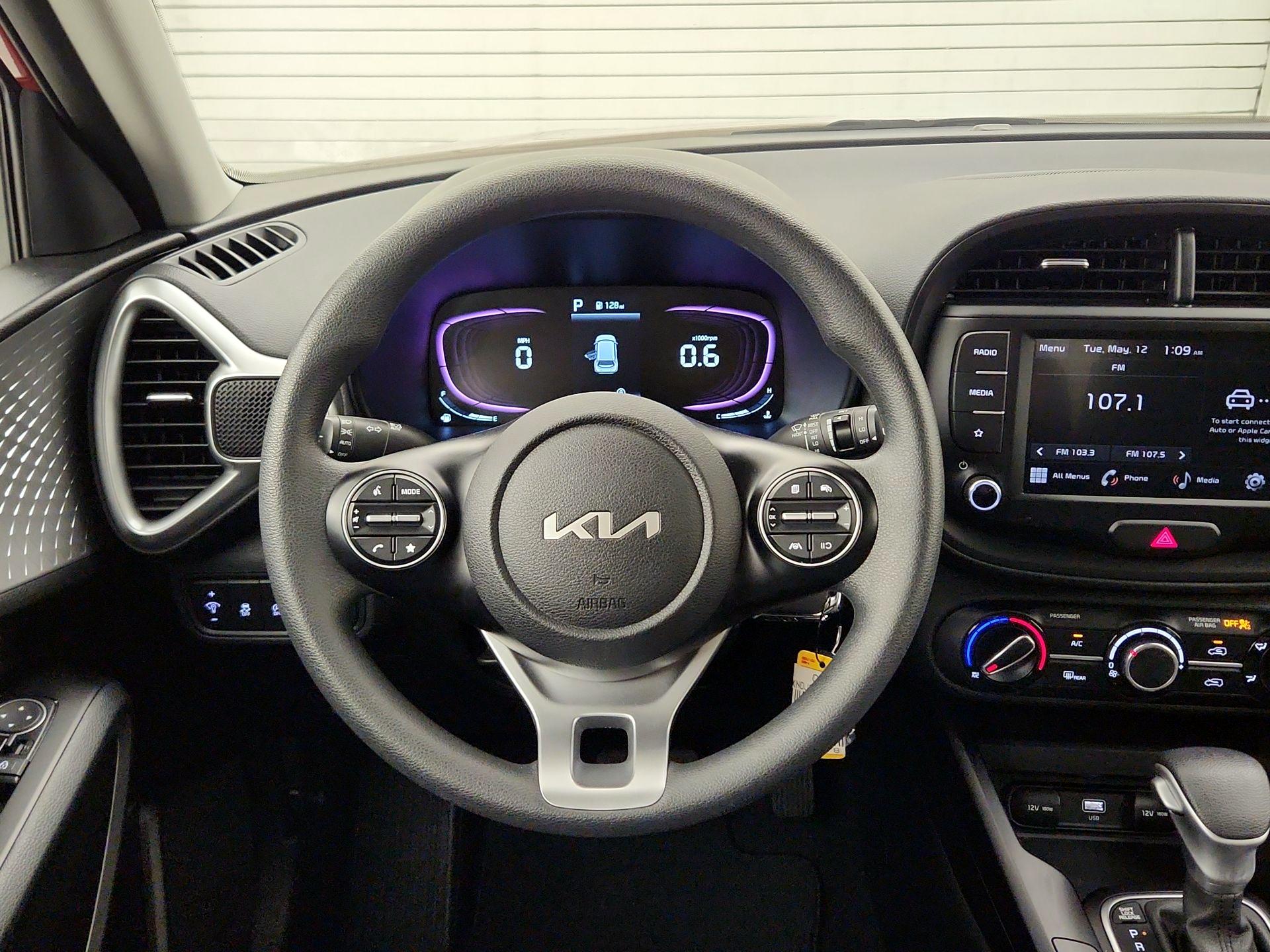 Thumbnail: 2023 Kia Soul - 10