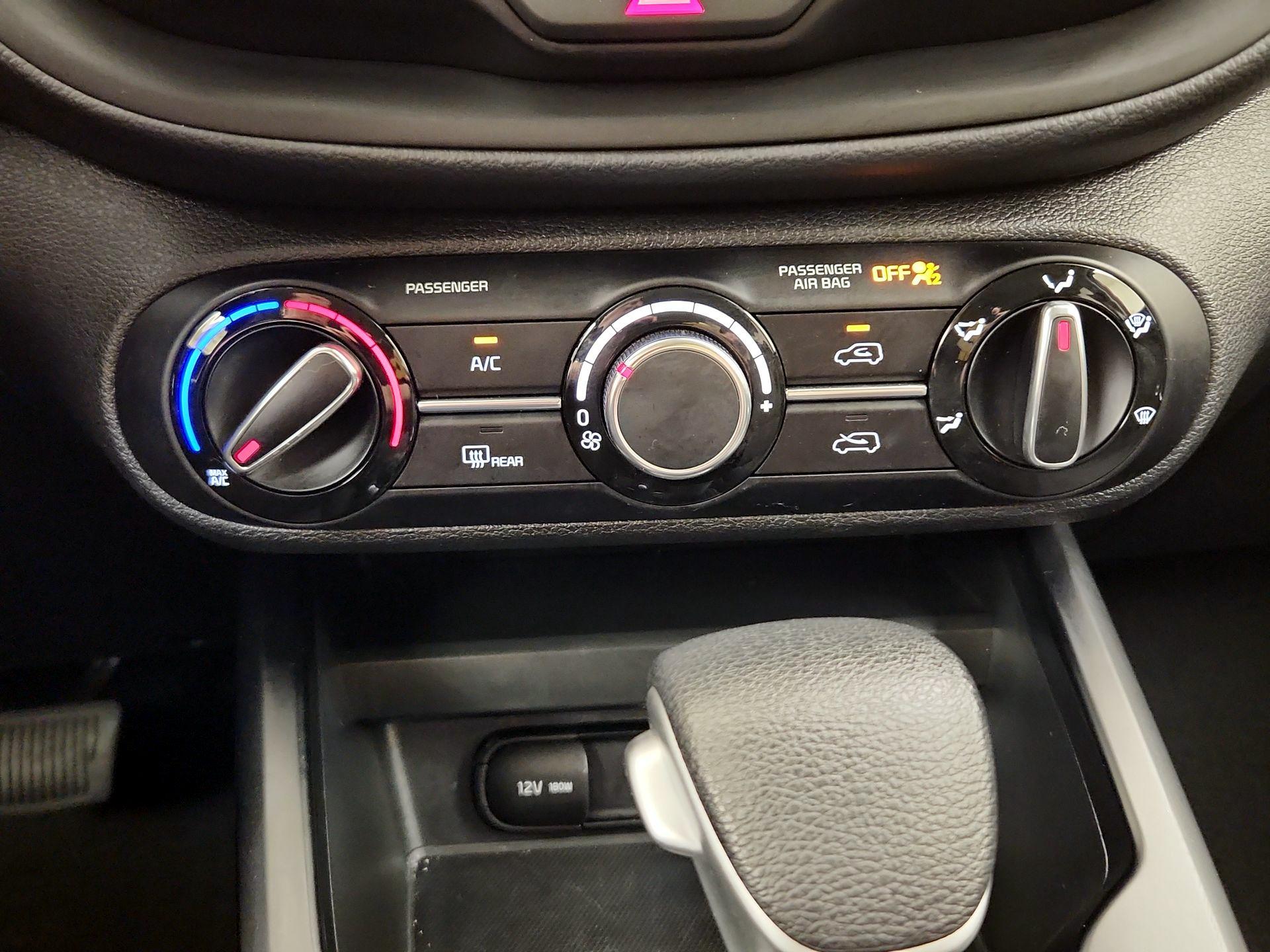 Thumbnail: 2023 Kia Soul - 16