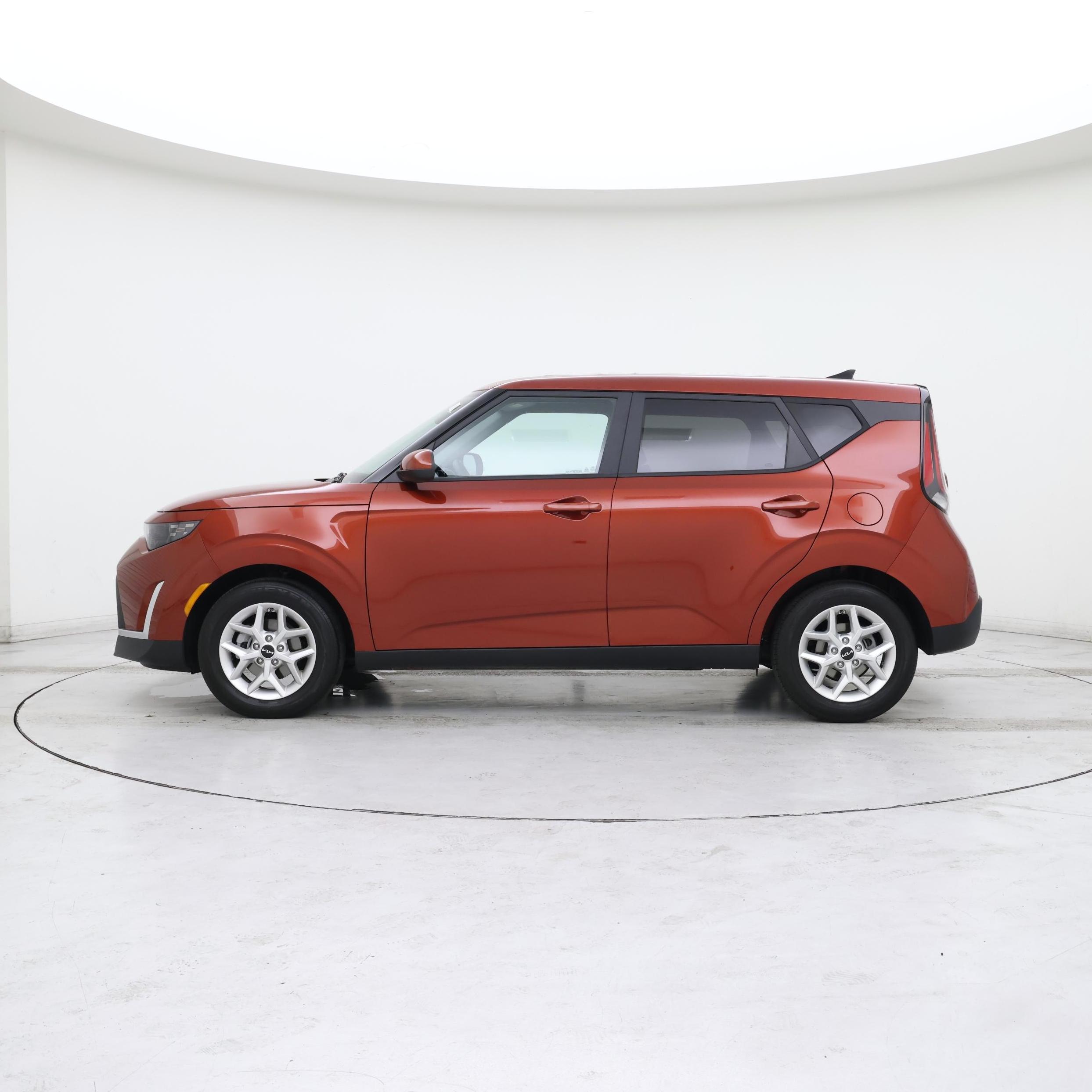 Thumbnail: 2023 Kia Soul - 3