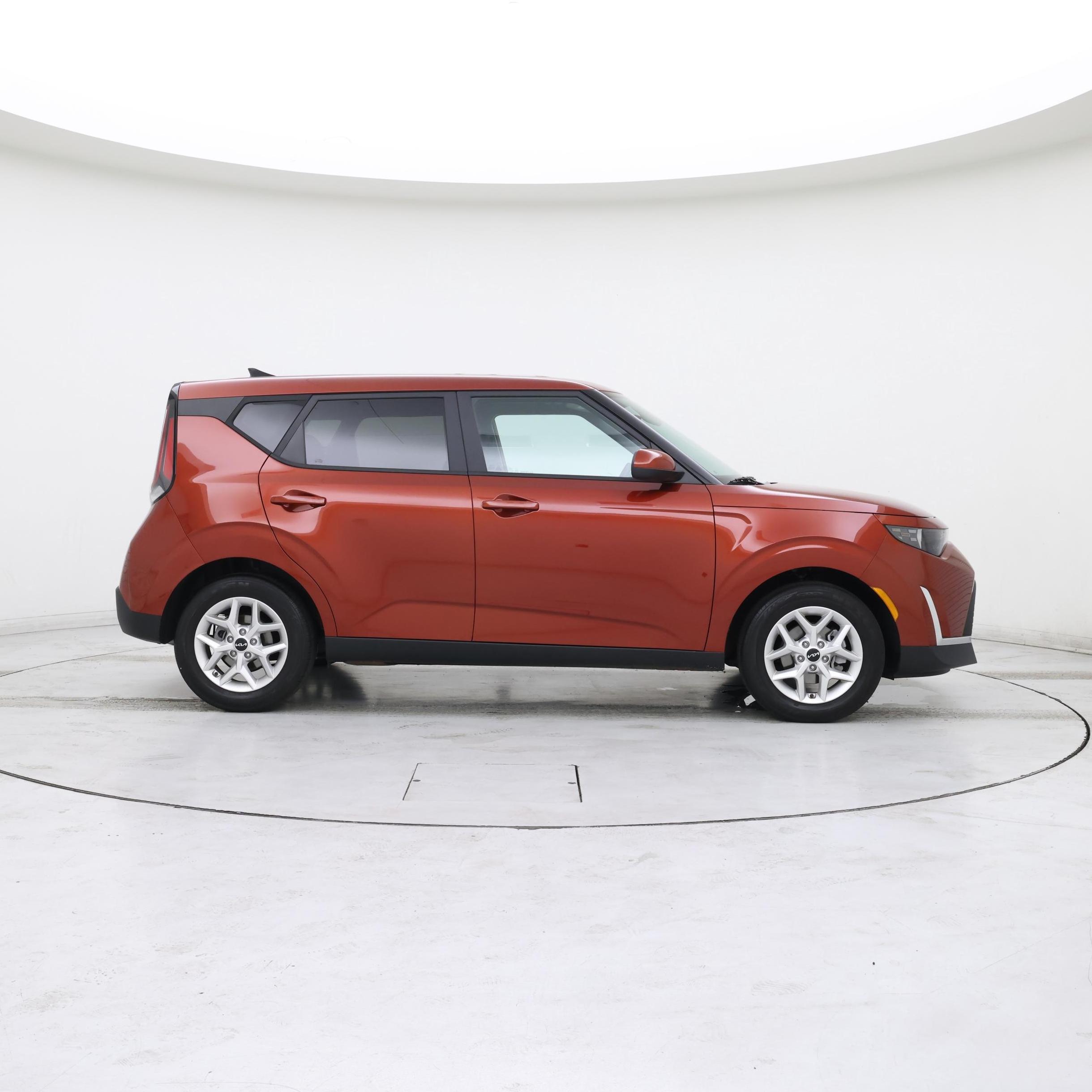 Thumbnail: 2023 Kia Soul - 7