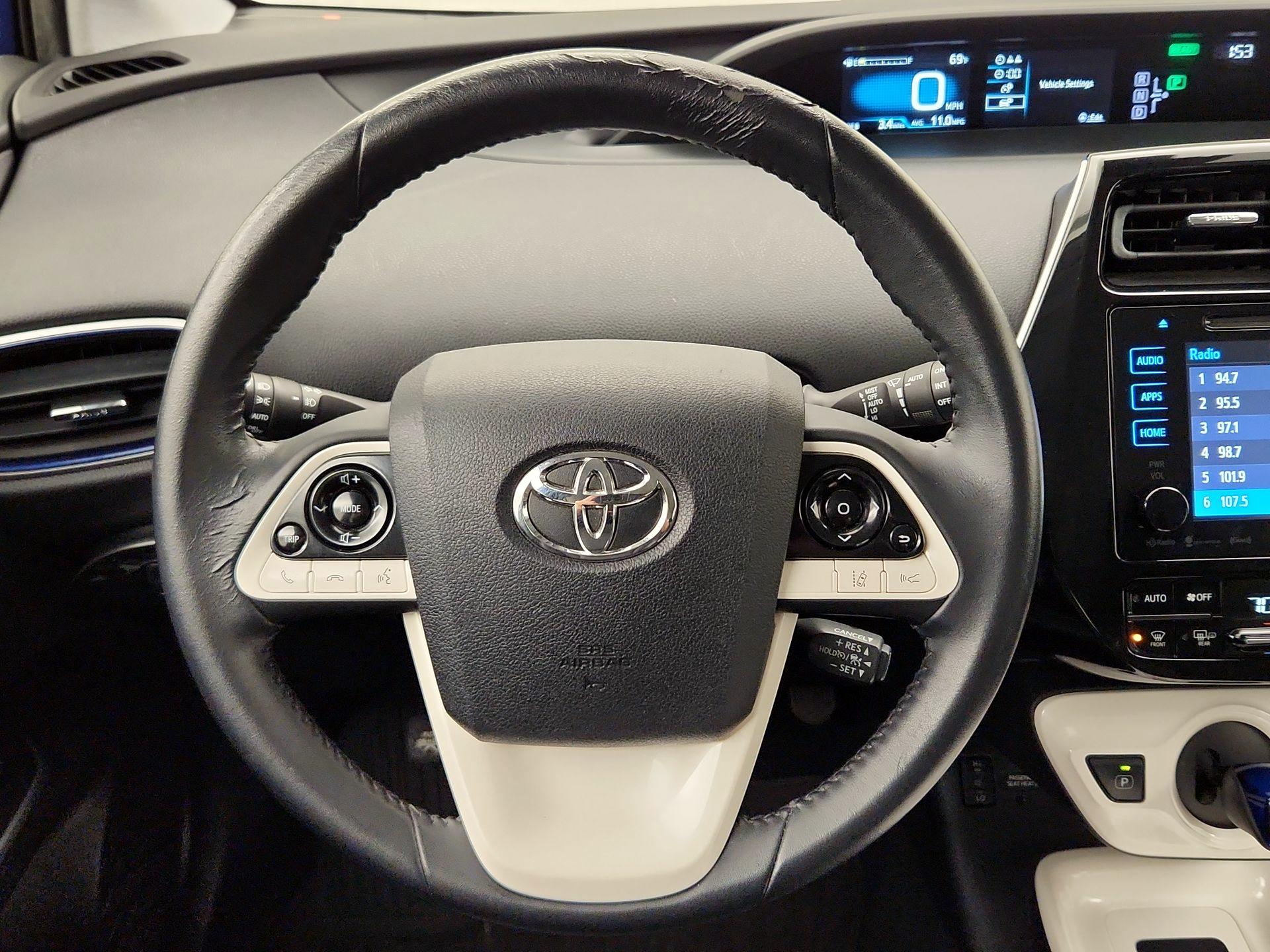 Thumbnail: 2016 Toyota Prius - 10