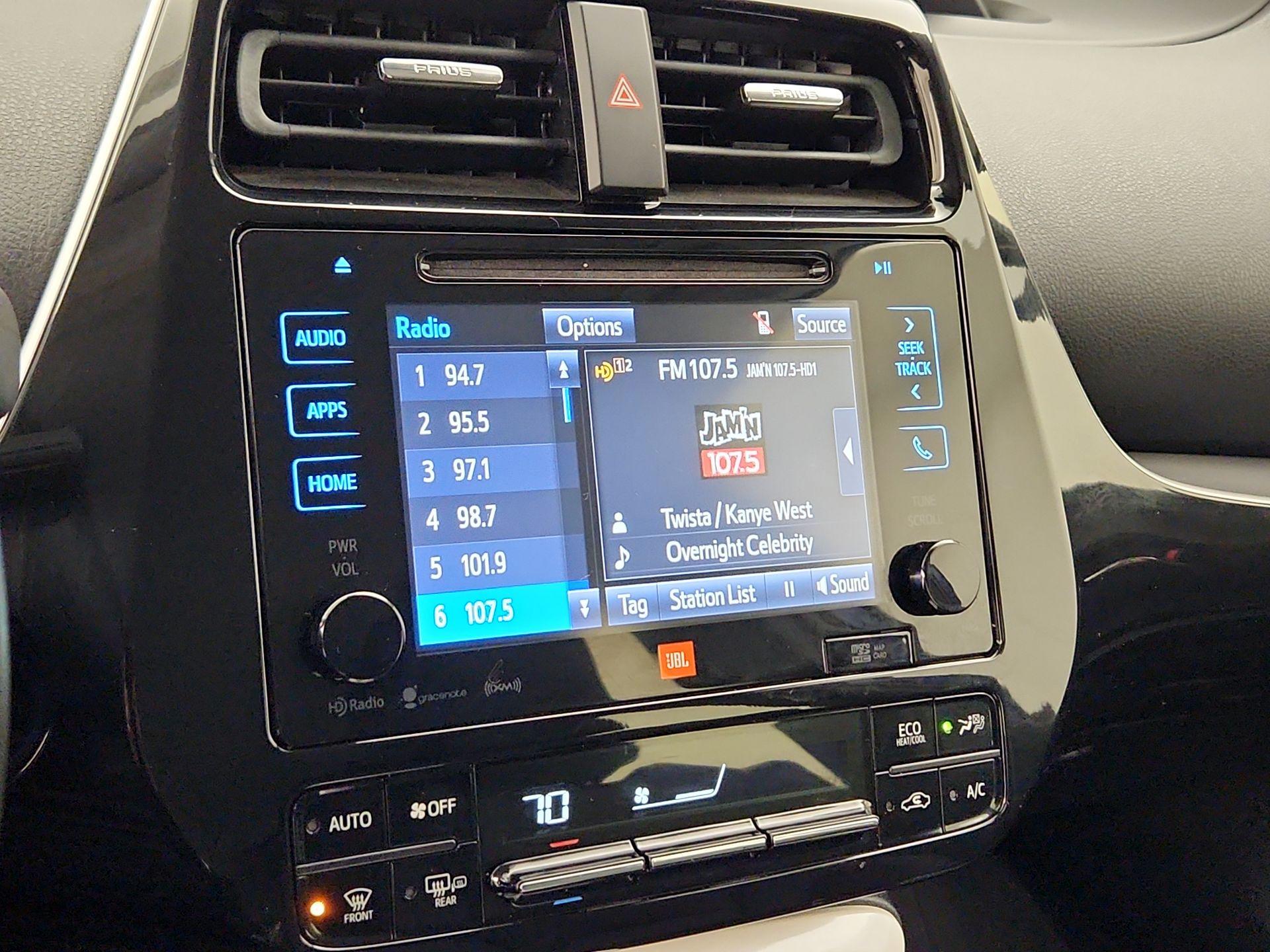 Thumbnail: 2016 Toyota Prius - 15