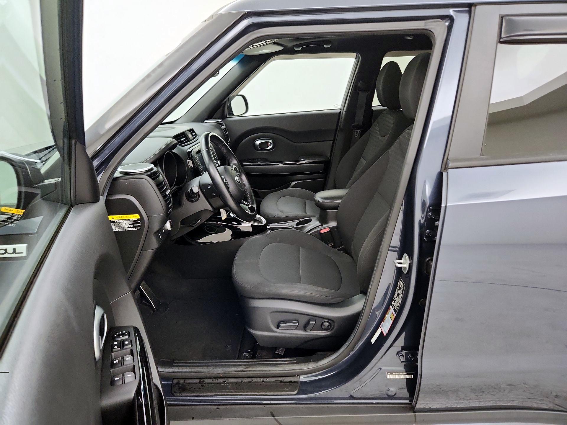 Thumbnail: 2015 Kia Soul - 11