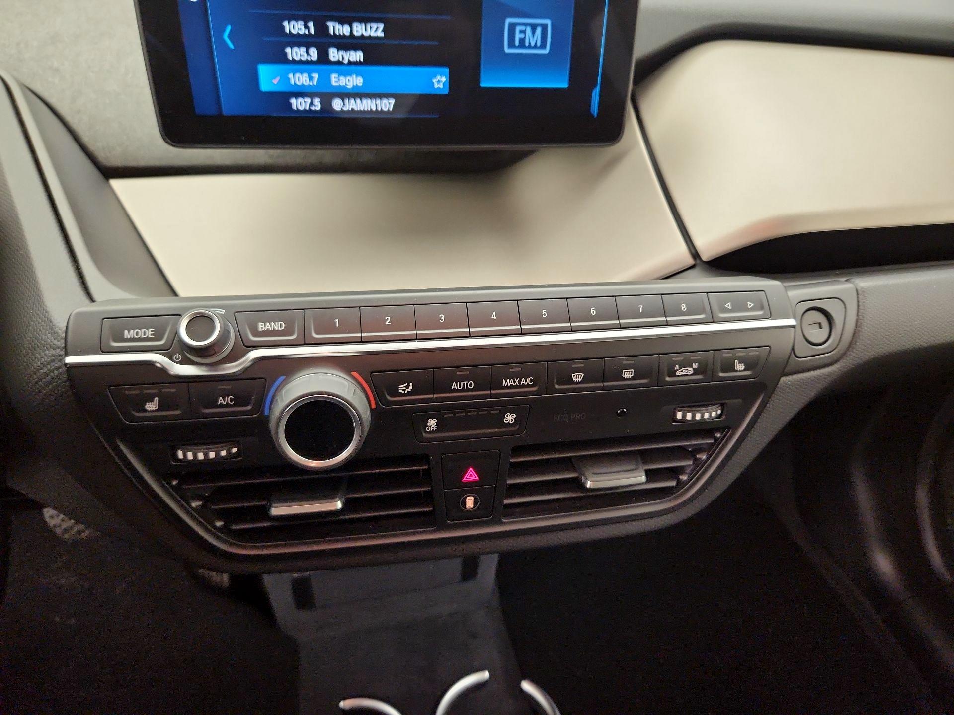 Thumbnail: 2019 BMW i3 - 17
