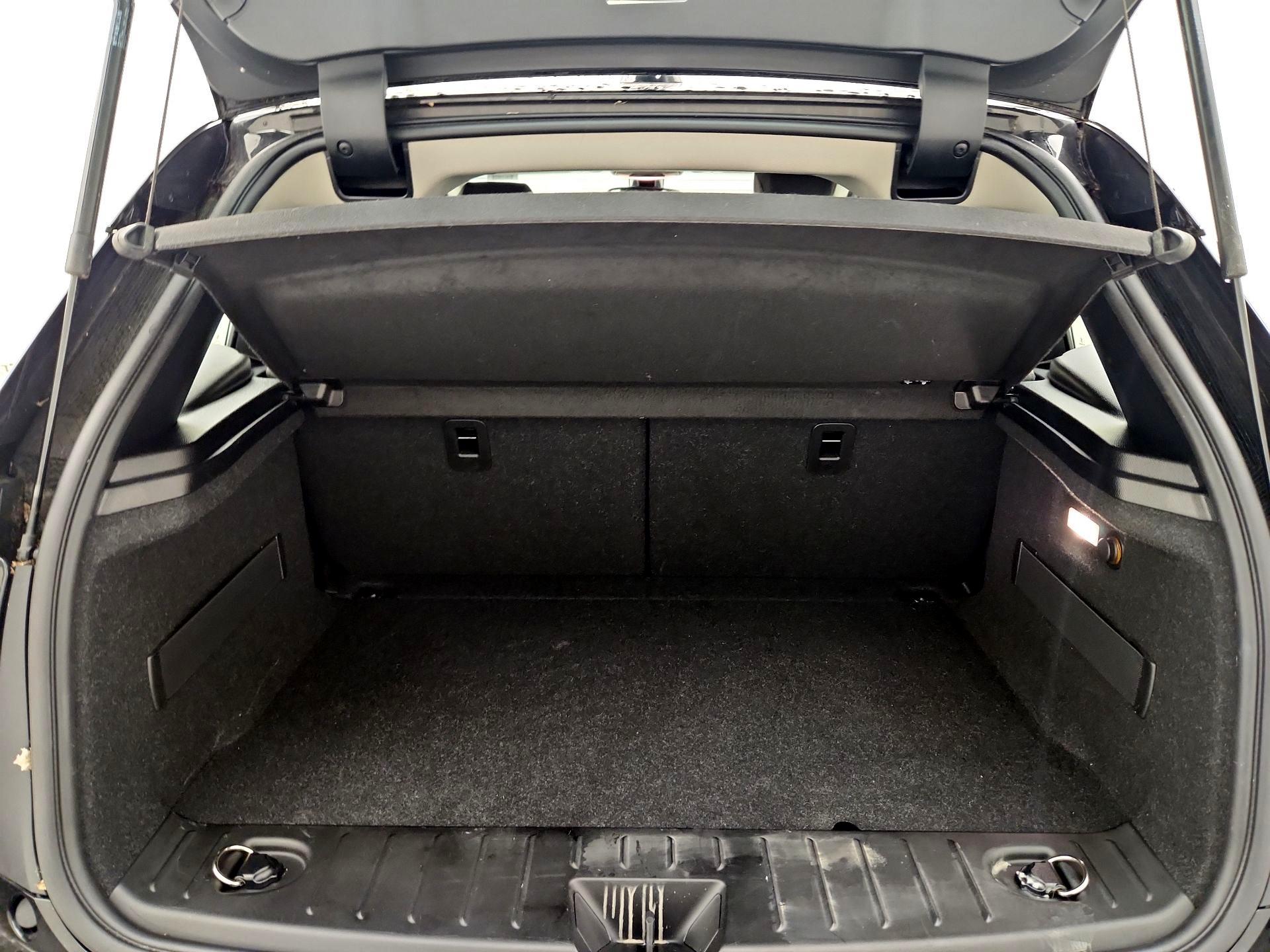 Thumbnail: 2019 BMW i3 - 20
