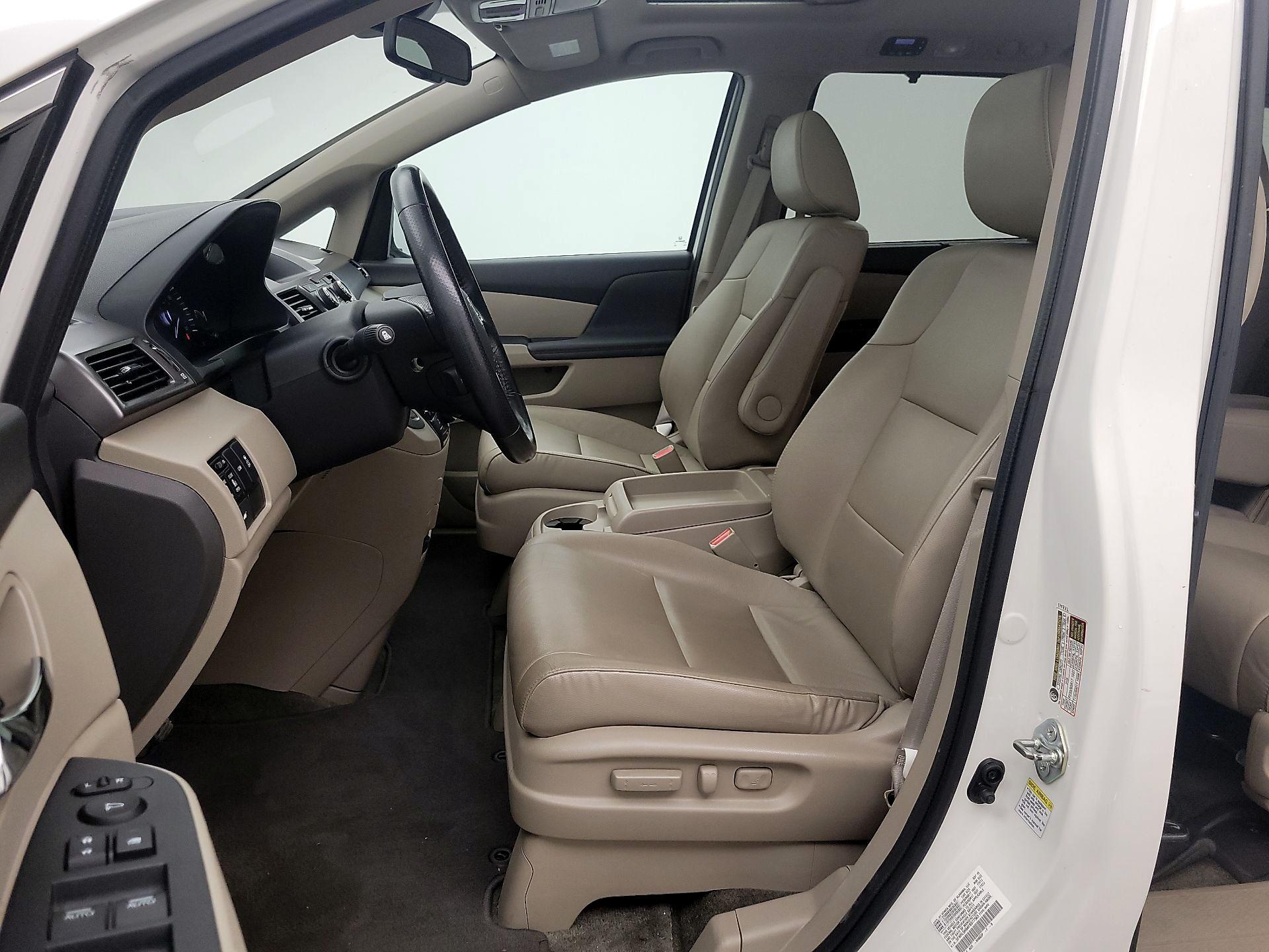 Thumbnail: 2015 Honda Odyssey - 11