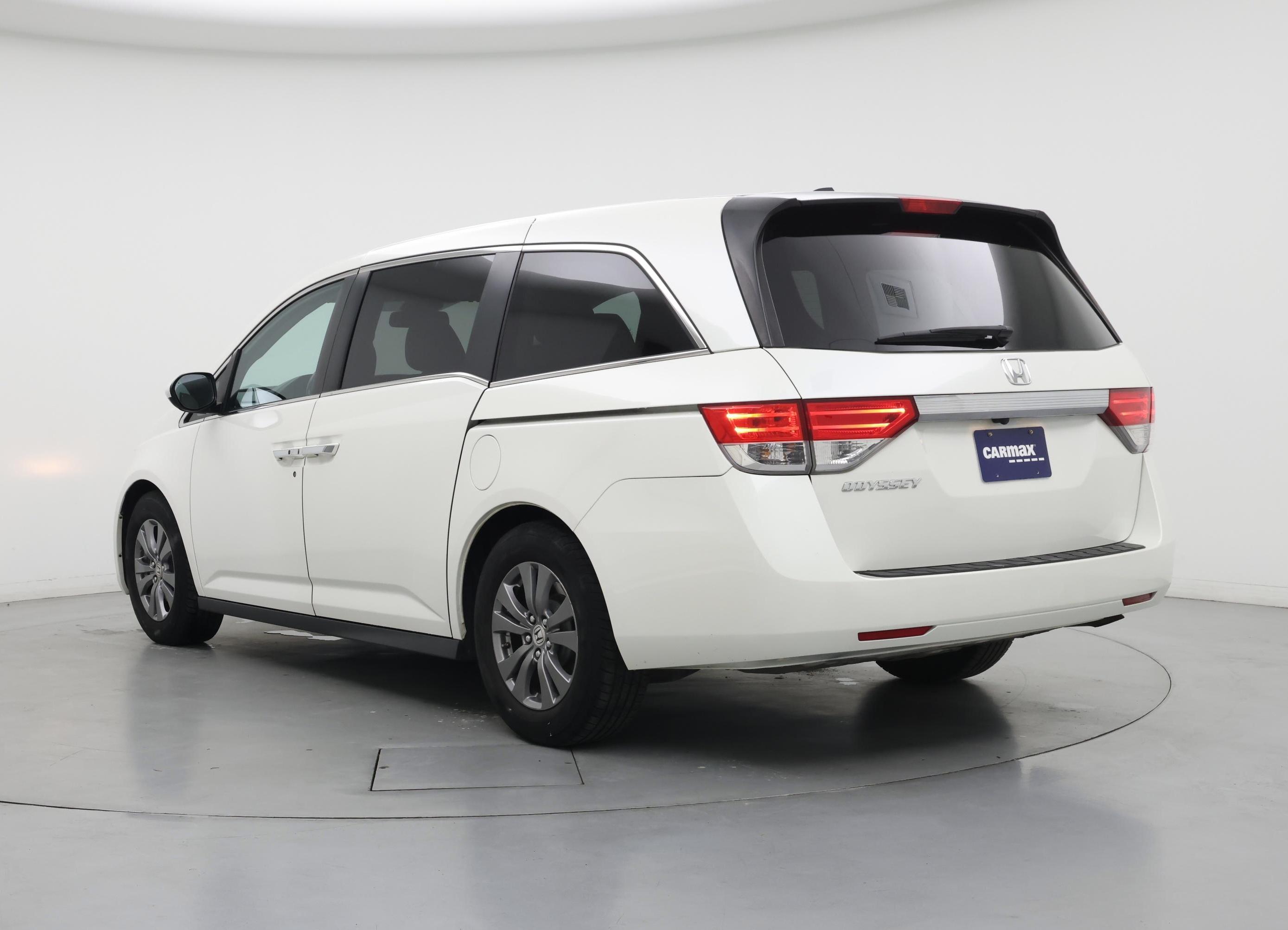 Thumbnail: 2015 Honda Odyssey - 2