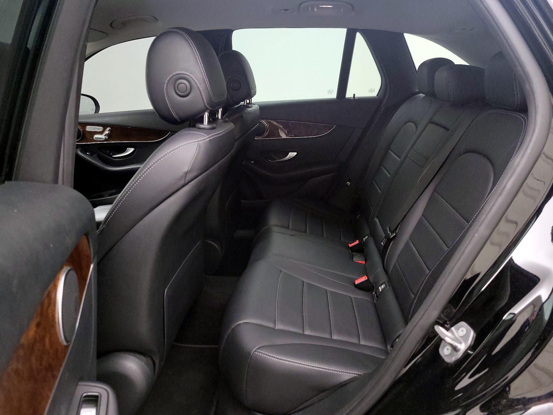 Thumbnail: 2016 Mercedes-Benz GLC - 20
