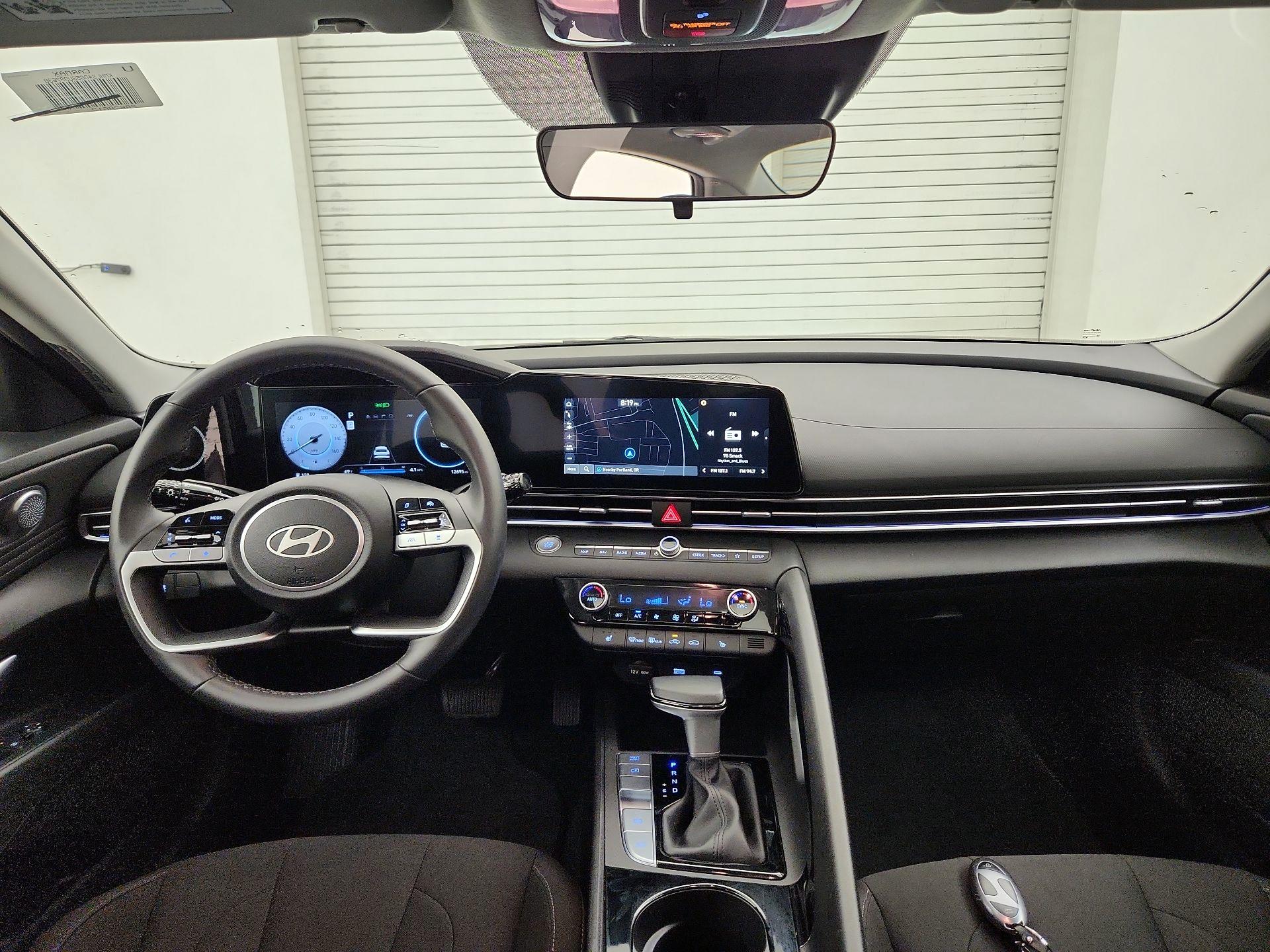 Thumbnail: 2025 Hyundai Elantra - 9