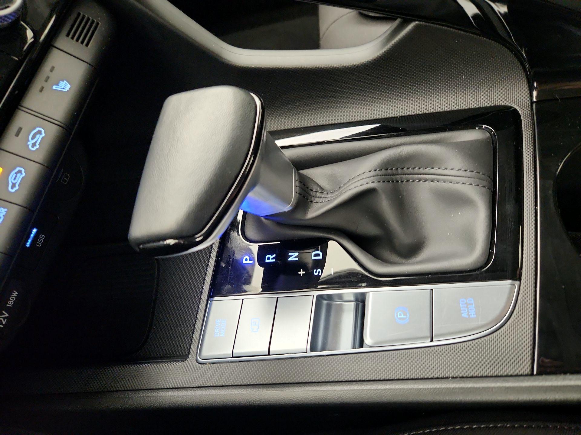 Thumbnail: 2025 Hyundai Elantra - 18