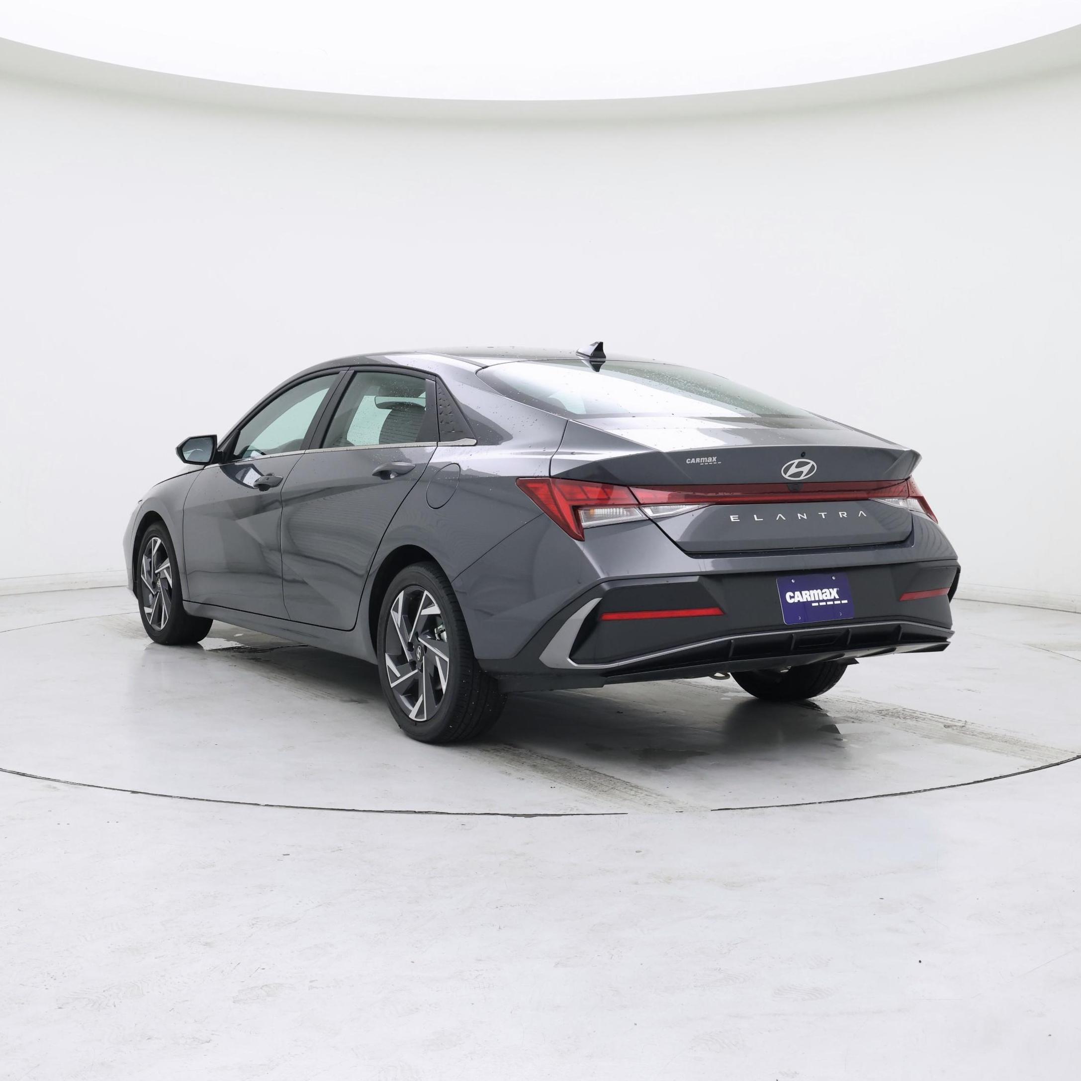 Thumbnail: 2025 Hyundai Elantra - 2