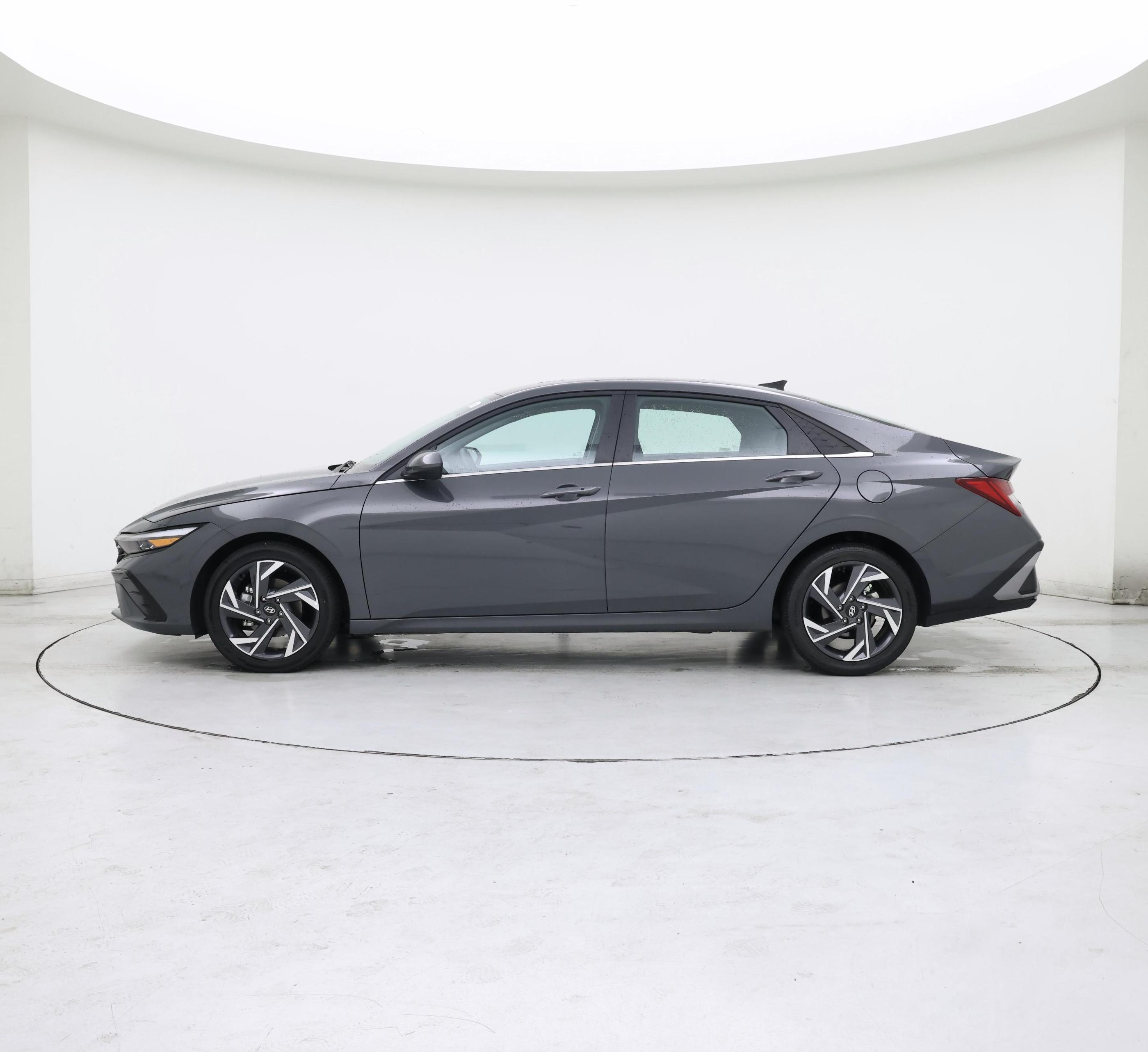 Thumbnail: 2025 Hyundai Elantra - 3
