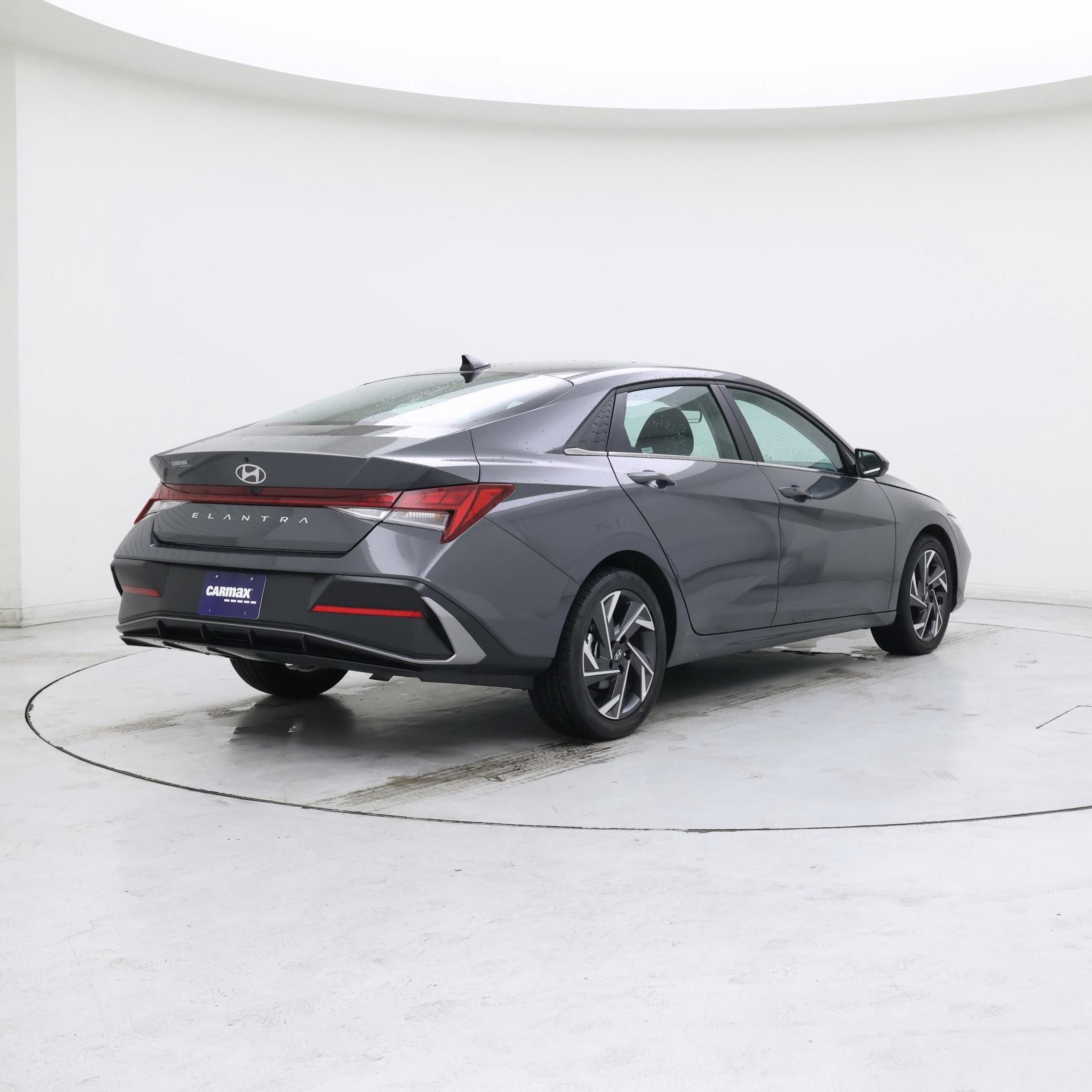 Thumbnail: 2025 Hyundai Elantra - 8