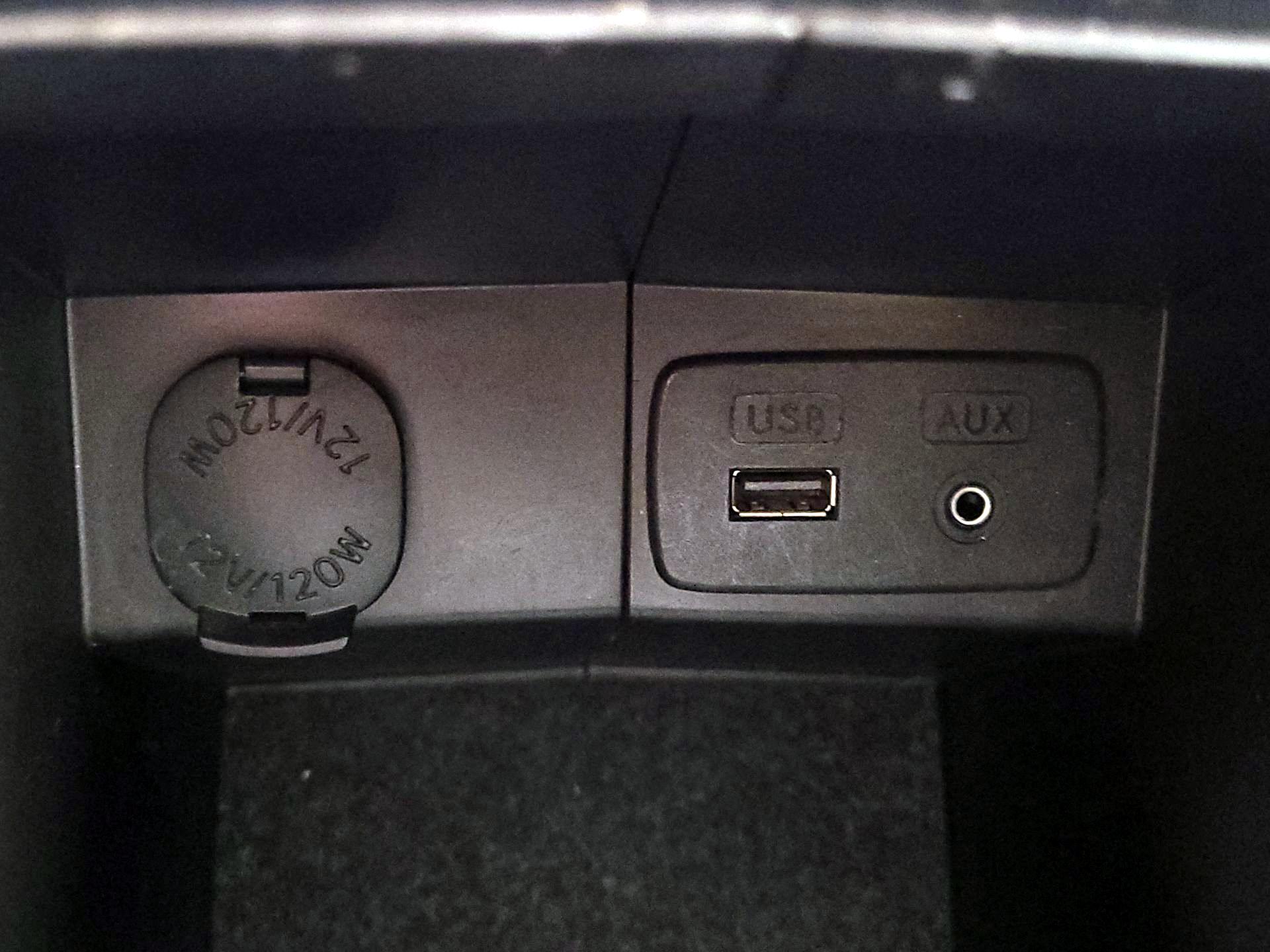 Thumbnail: 2014 Subaru Forester - 17