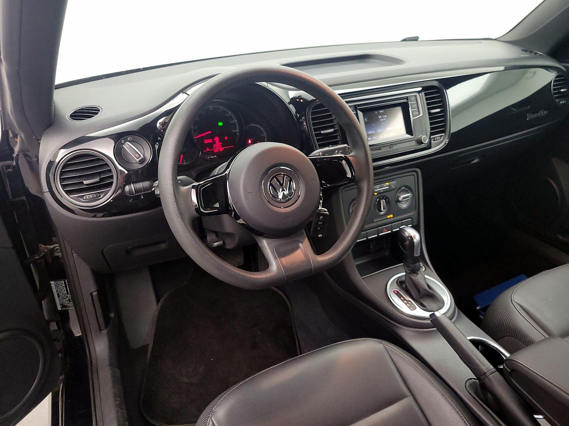 Thumbnail: 2017 Volkswagen Beetle - 9