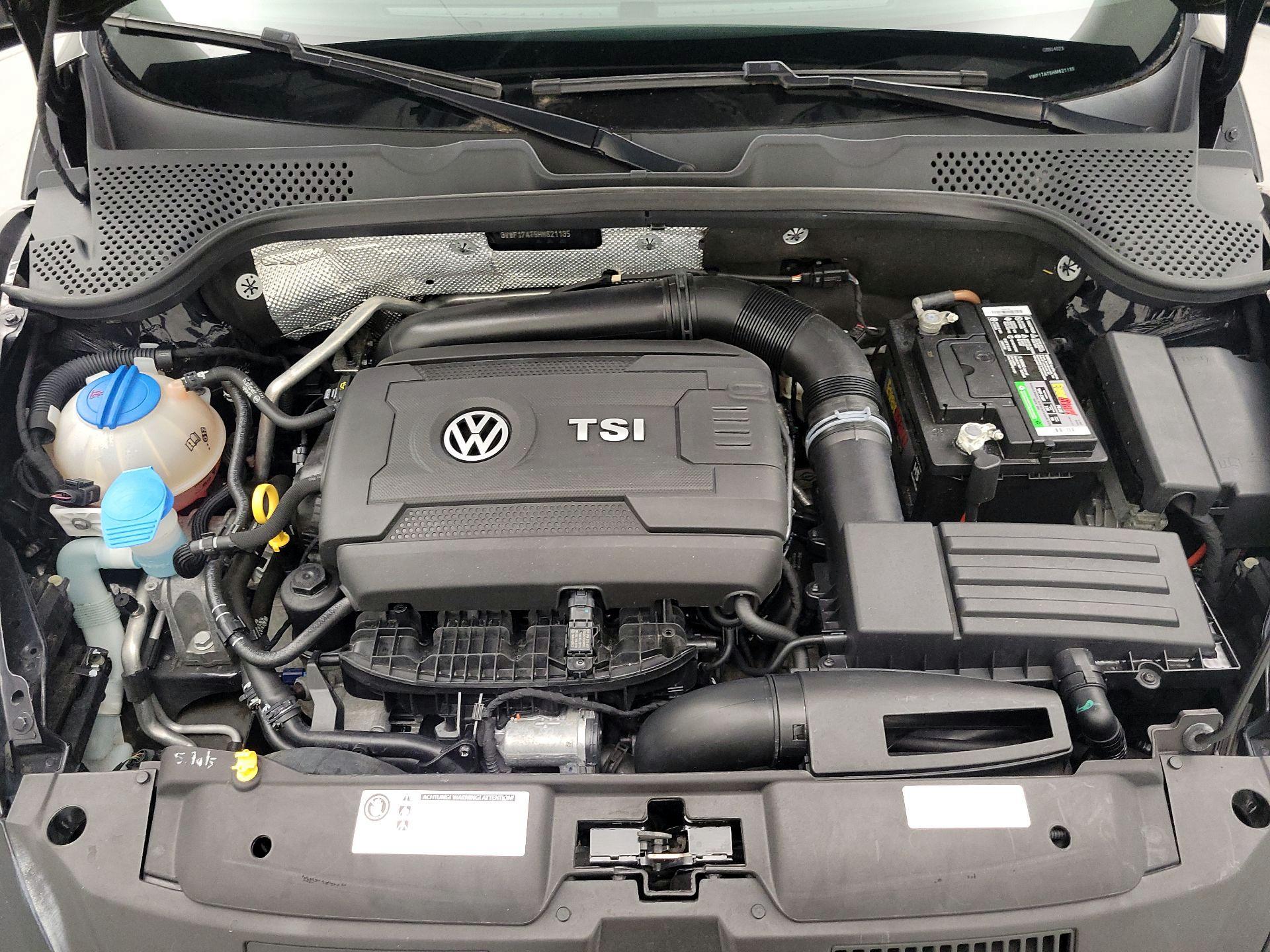 Thumbnail: 2017 Volkswagen Beetle - 20