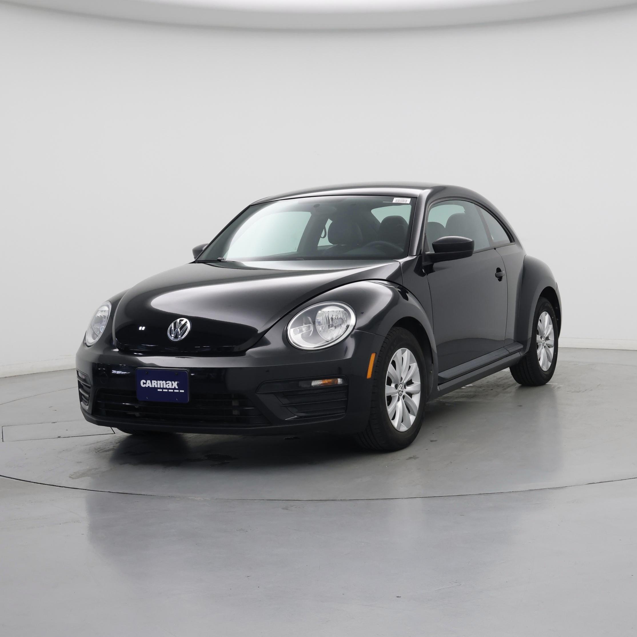 Thumbnail: 2017 Volkswagen Beetle - 4