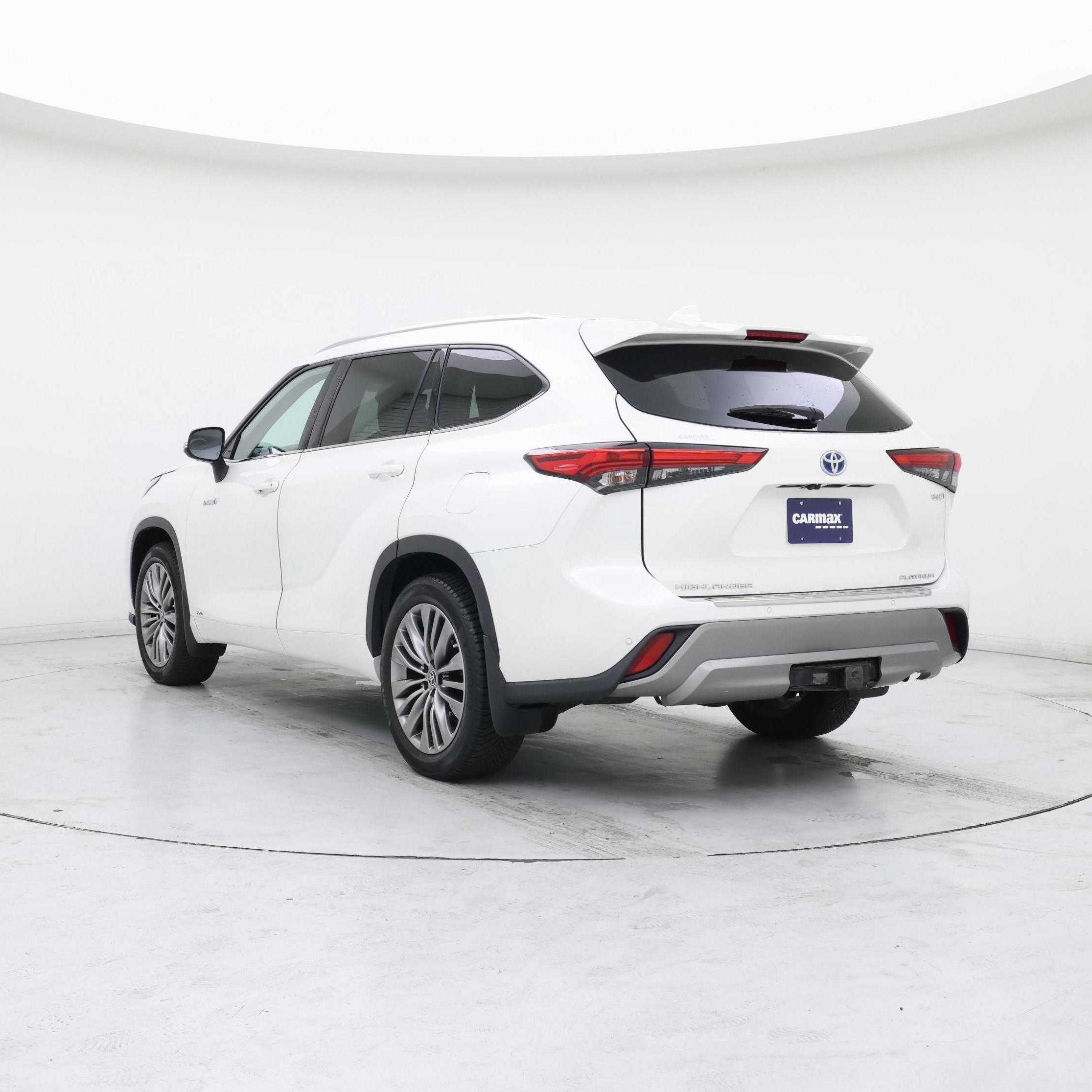 Thumbnail: 2021 Toyota Highlander - 2