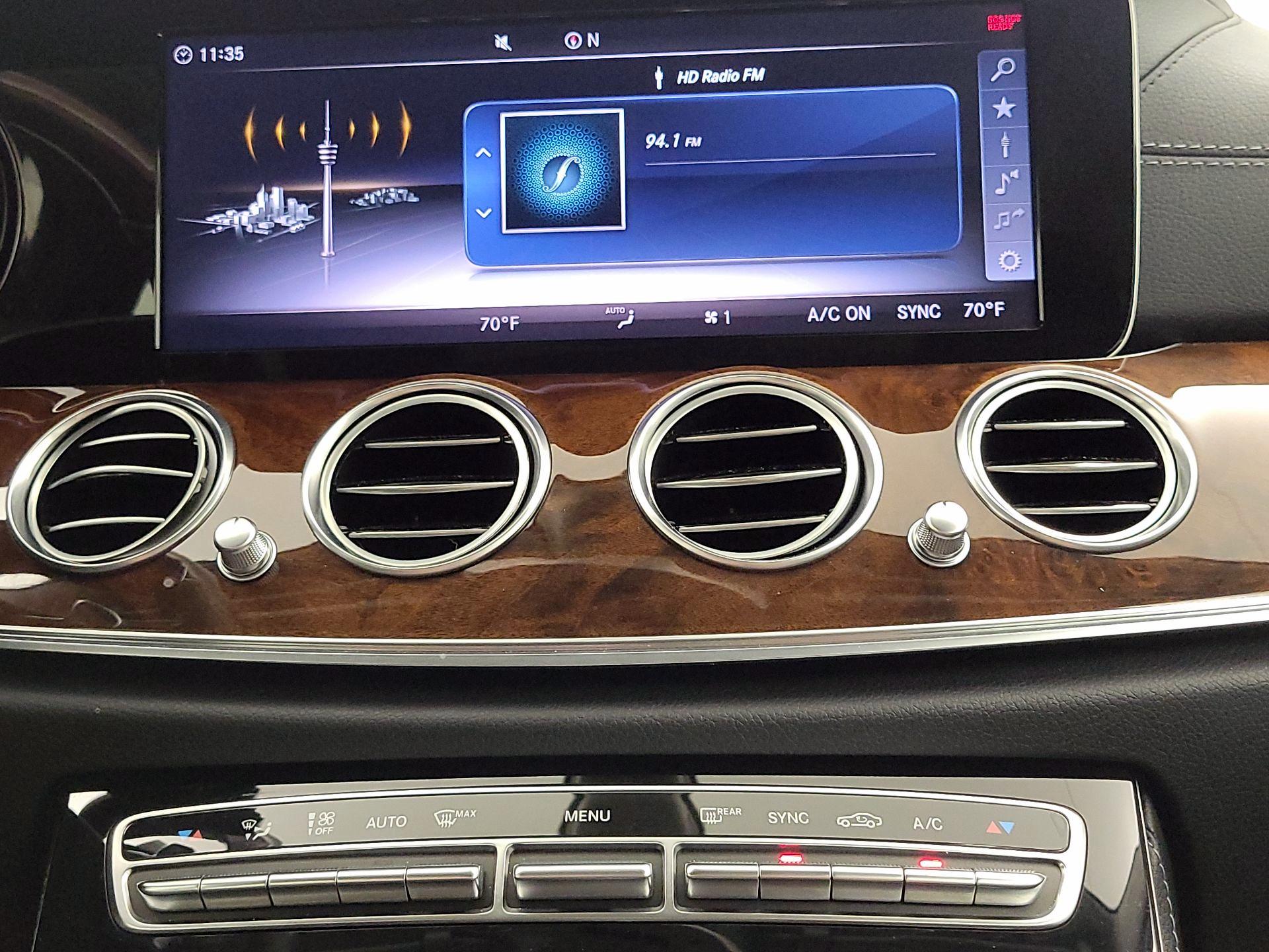 Thumbnail: 2018 Mercedes-Benz E-Class - 17