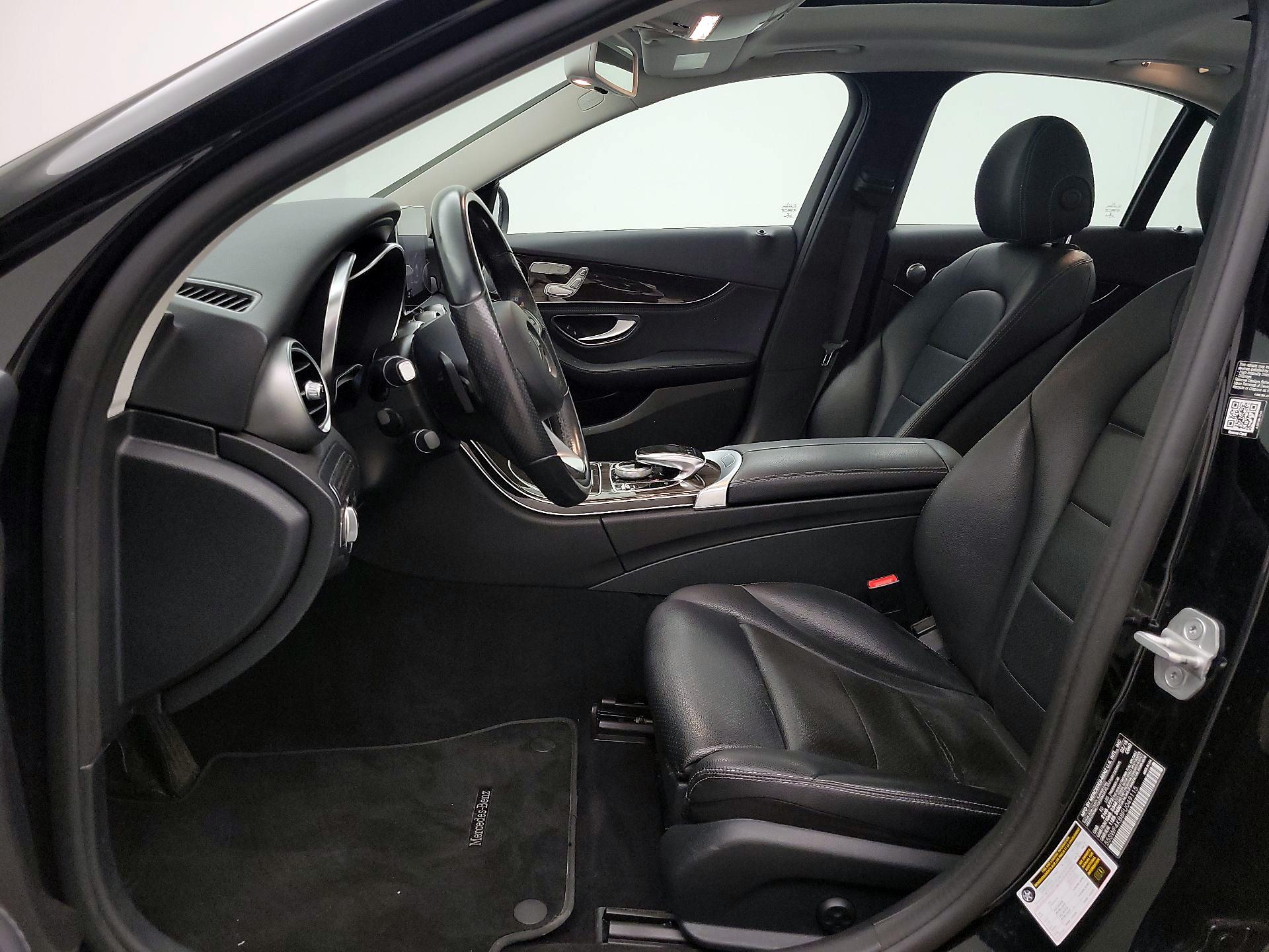 Thumbnail: 2015 Mercedes-Benz C-Class - 11