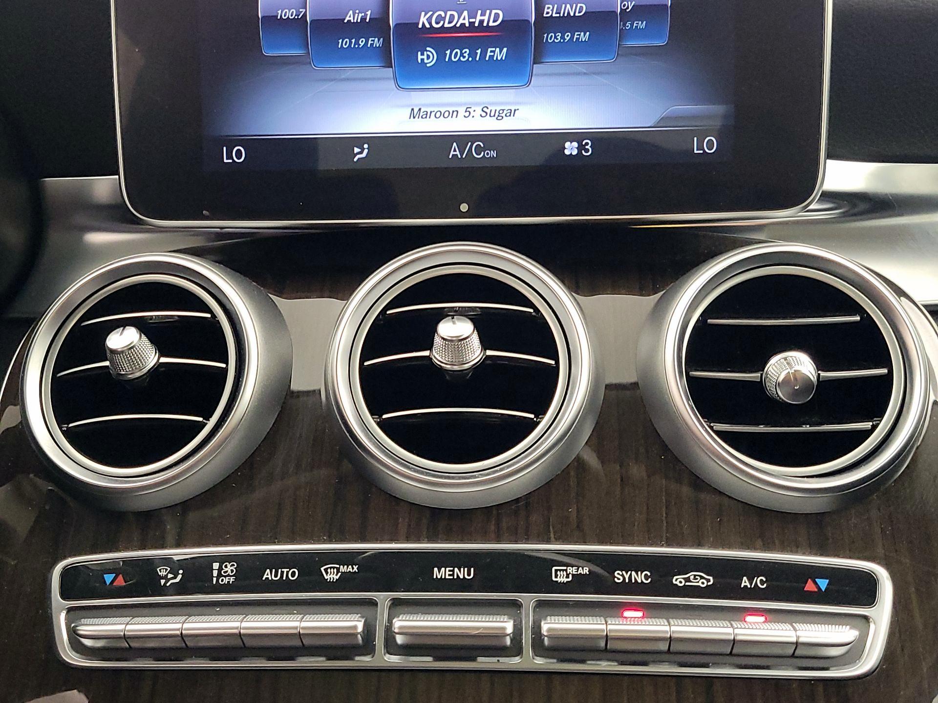 Thumbnail: 2015 Mercedes-Benz C-Class - 17