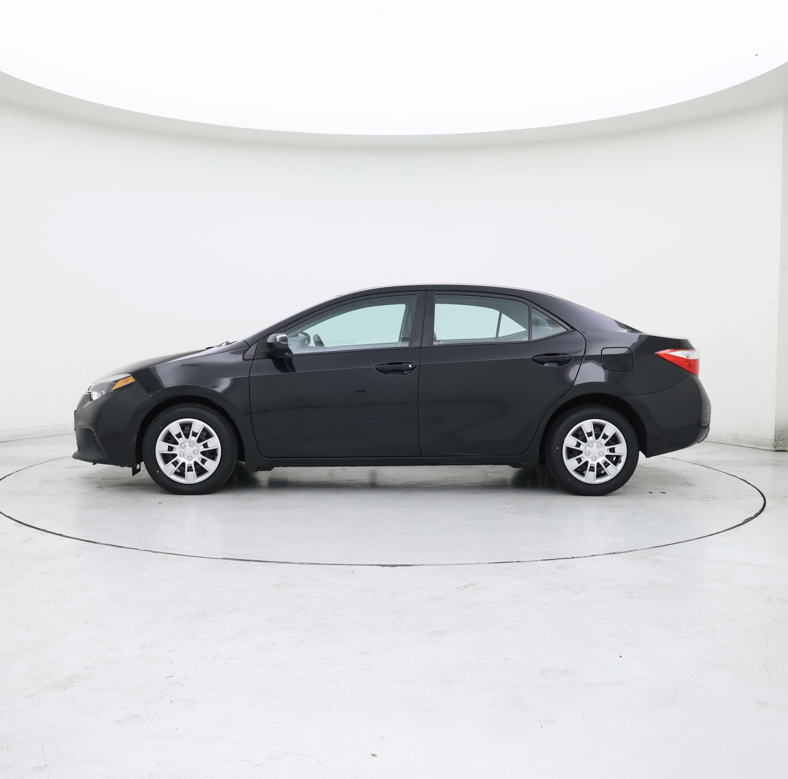 Thumbnail: 2014 Toyota Corolla - 3