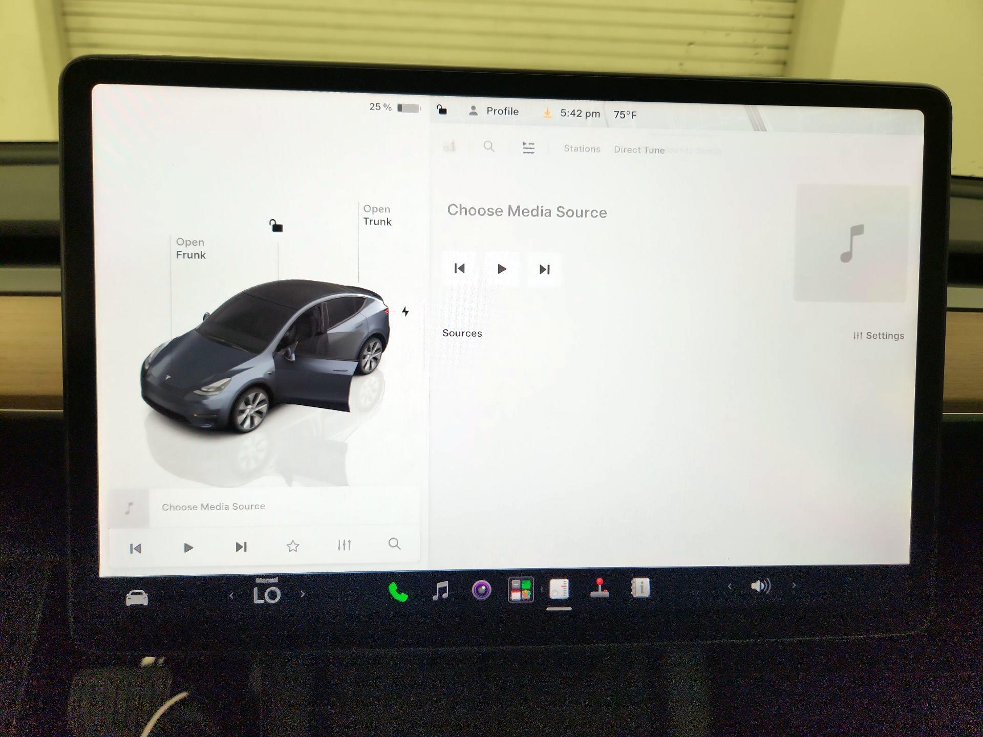 Thumbnail: 2023 Tesla Model Y - 15