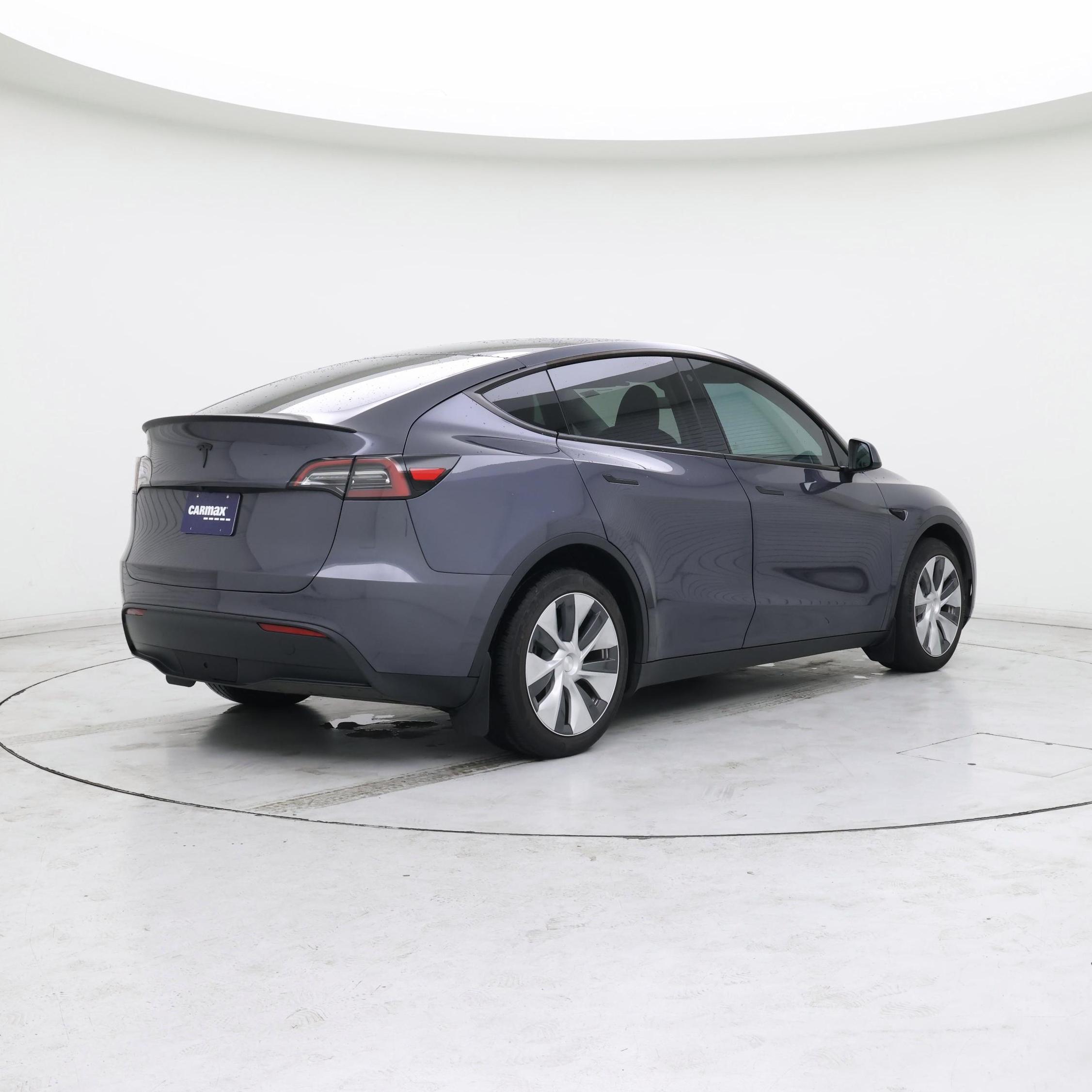 Thumbnail: 2023 Tesla Model Y - 8