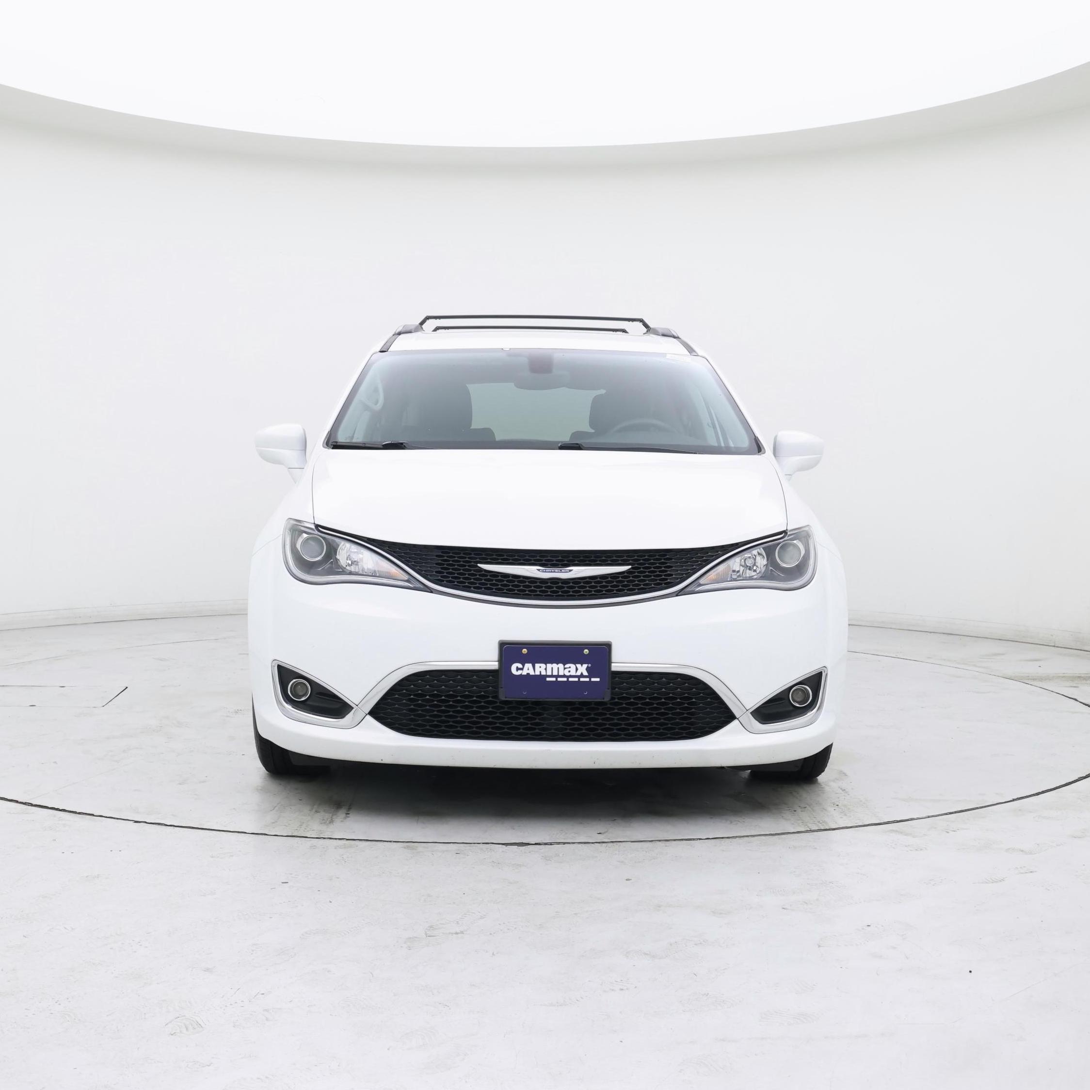 Thumbnail: 2017 Chrysler Pacifica - 5