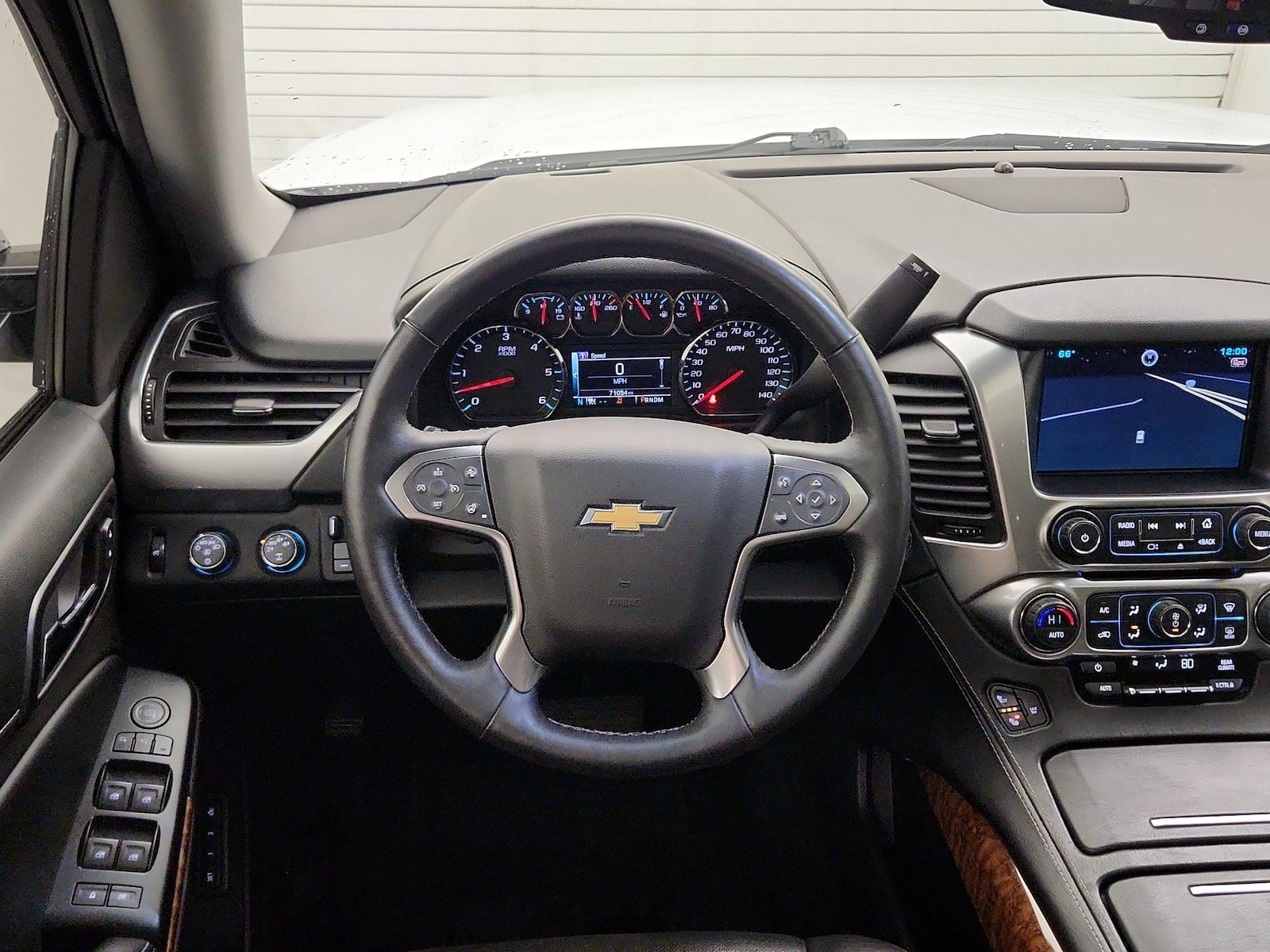 2015 Chevrolet Tahoe LTZ - Photo 11