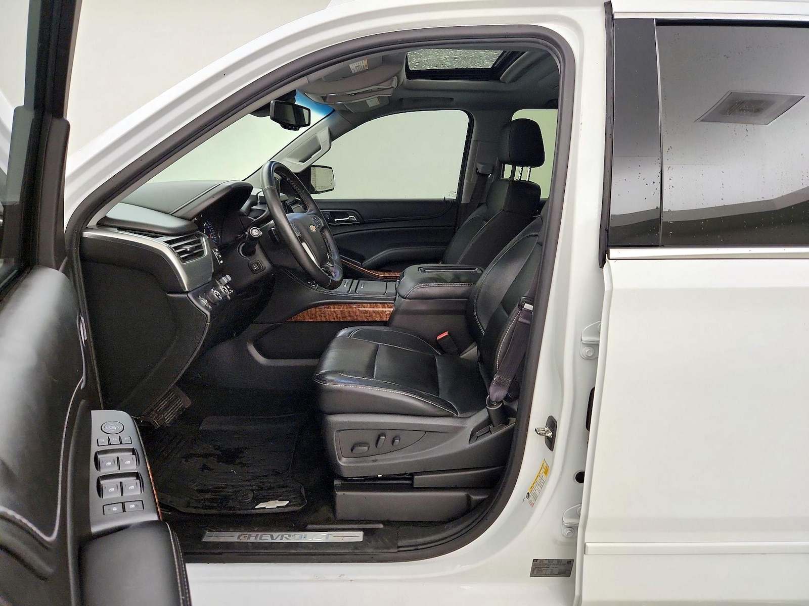 2015 Chevrolet Tahoe LTZ - Photo 12
