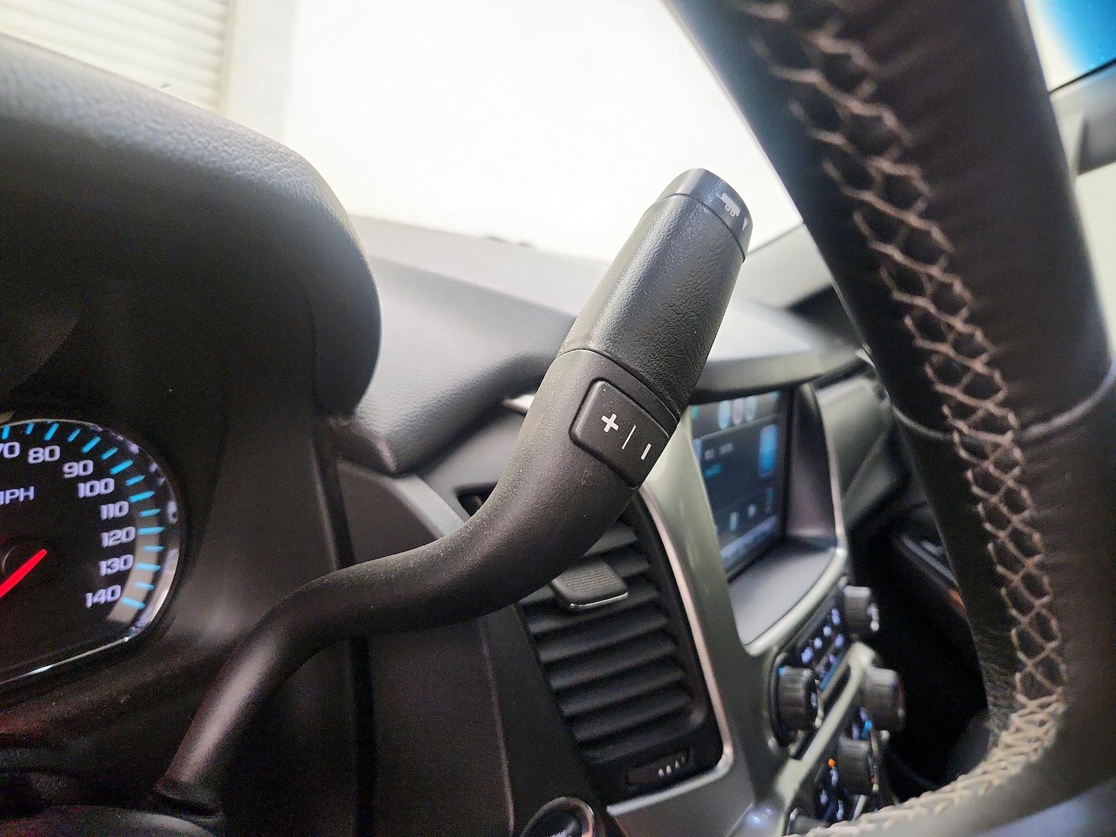 2015 Chevrolet Tahoe LTZ - Photo 19