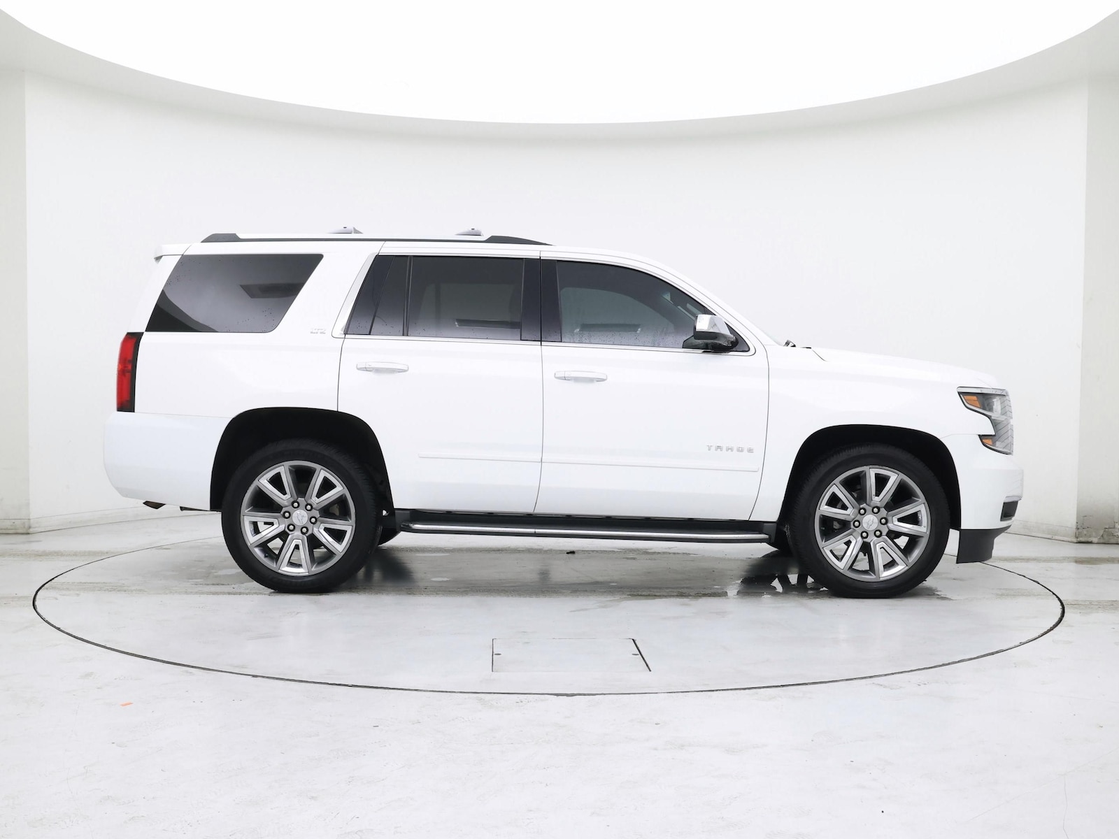 2015 Chevrolet Tahoe LTZ - Photo 8
