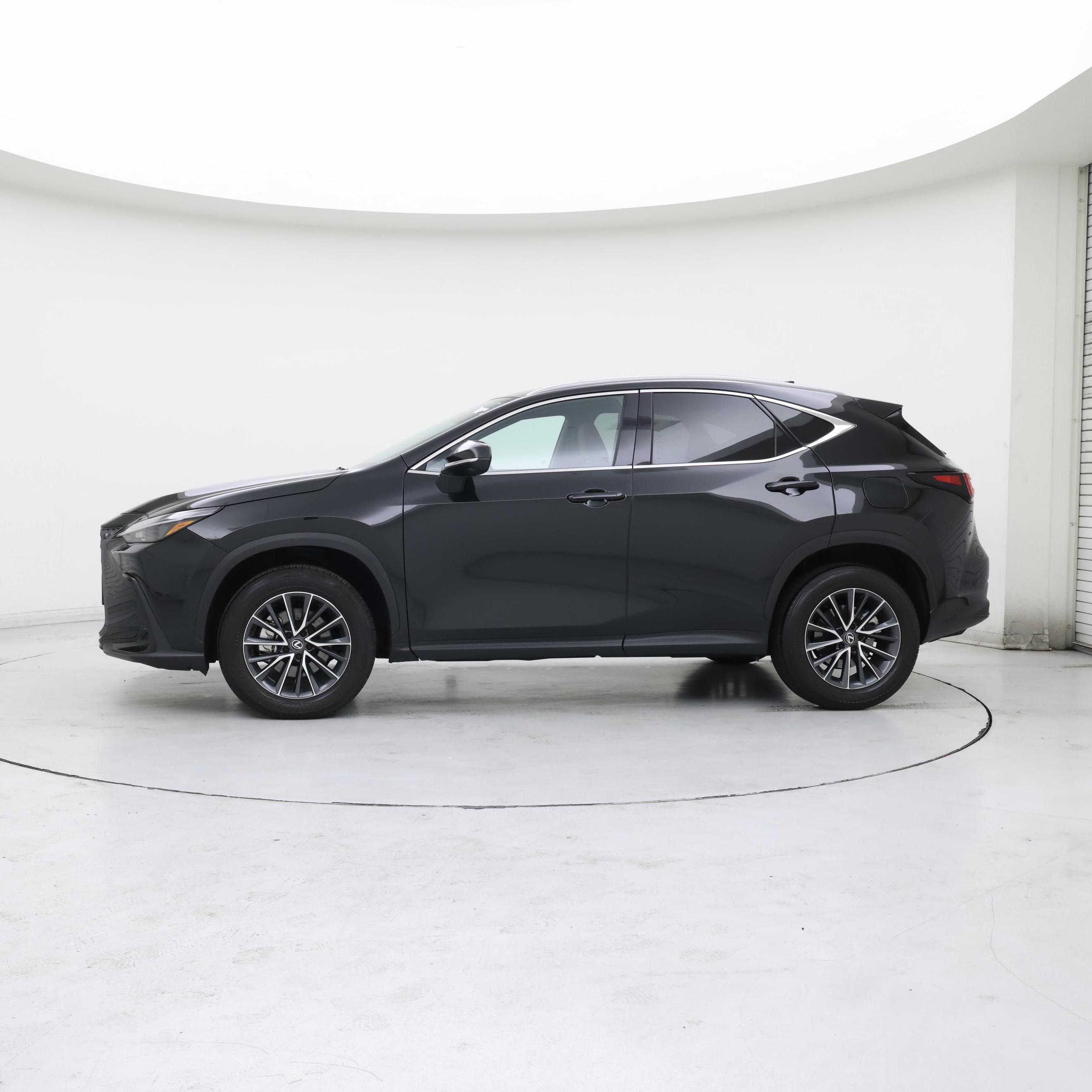 Thumbnail: 2025 Lexus NX - 3
