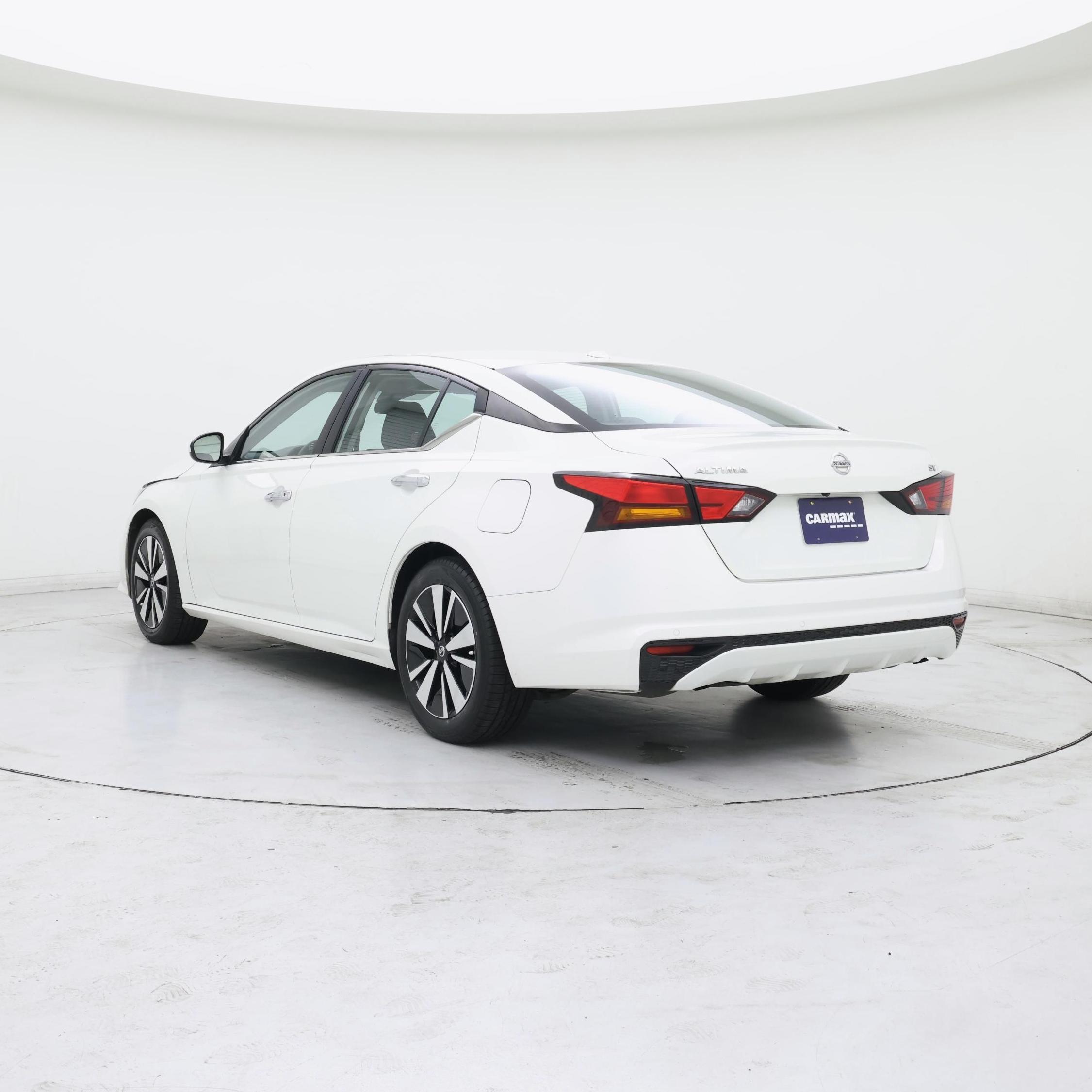 Thumbnail: 2022 Nissan Altima - 2