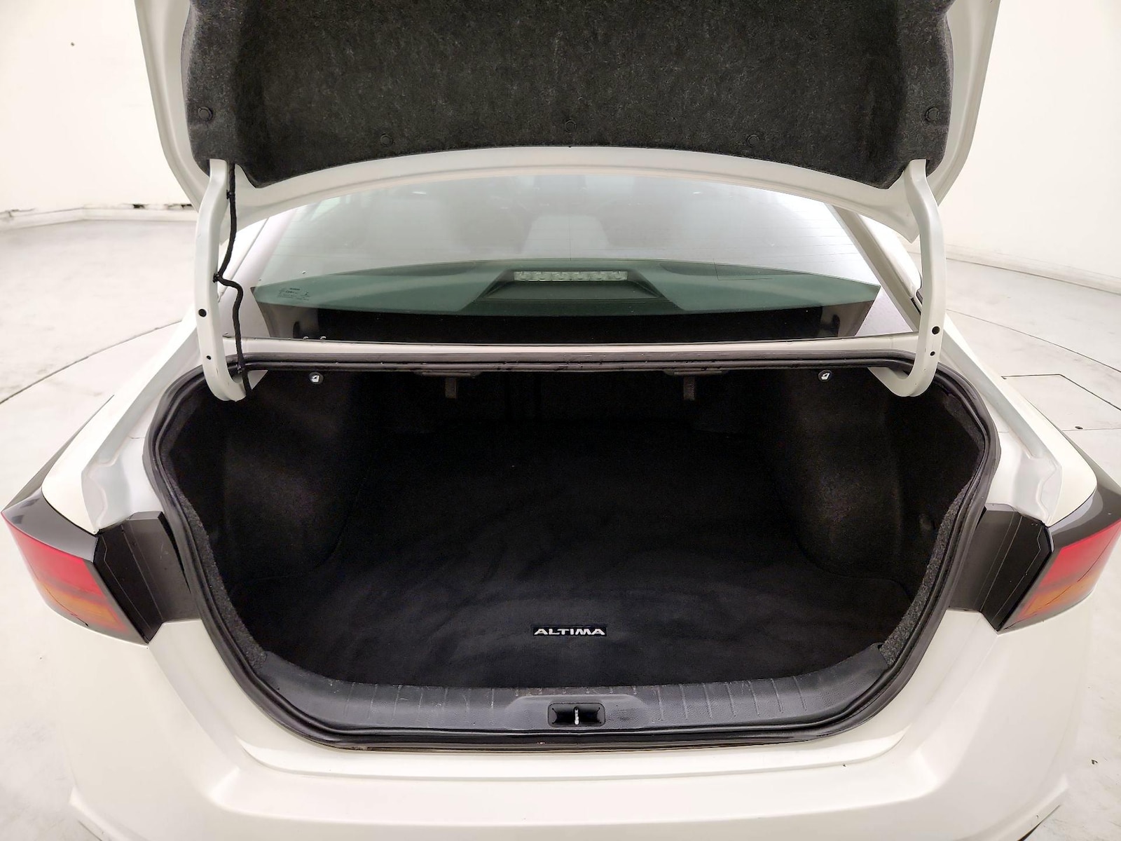2022 Nissan Altima SV - Photo 21