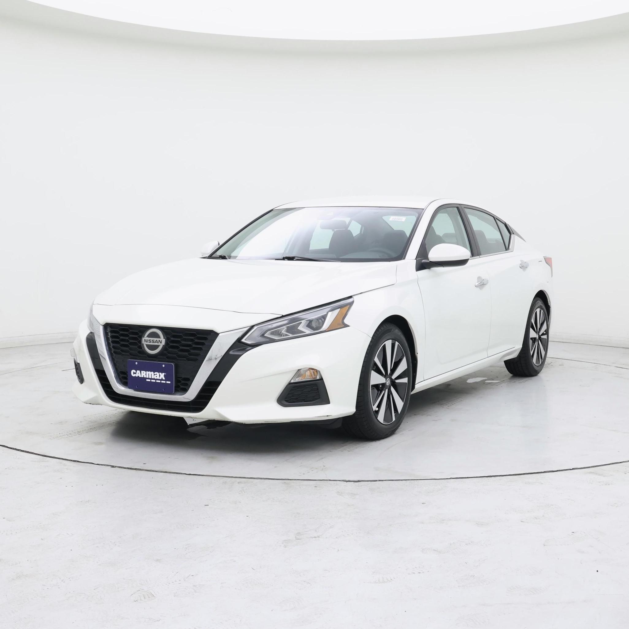 Thumbnail: 2022 Nissan Altima - 4