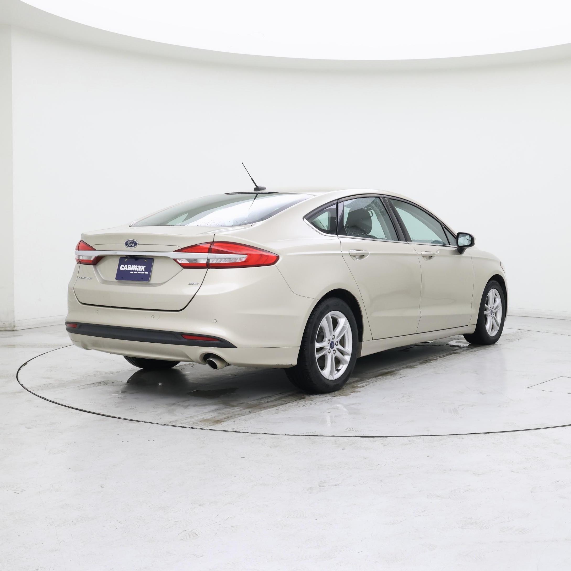Thumbnail: 2018 Ford Fusion - 8